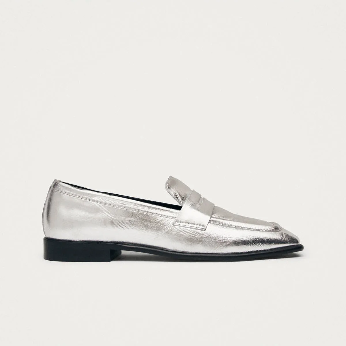 Zaha Shimmer Silver Leather Loafers sold by Alohas product image thumbnail 3