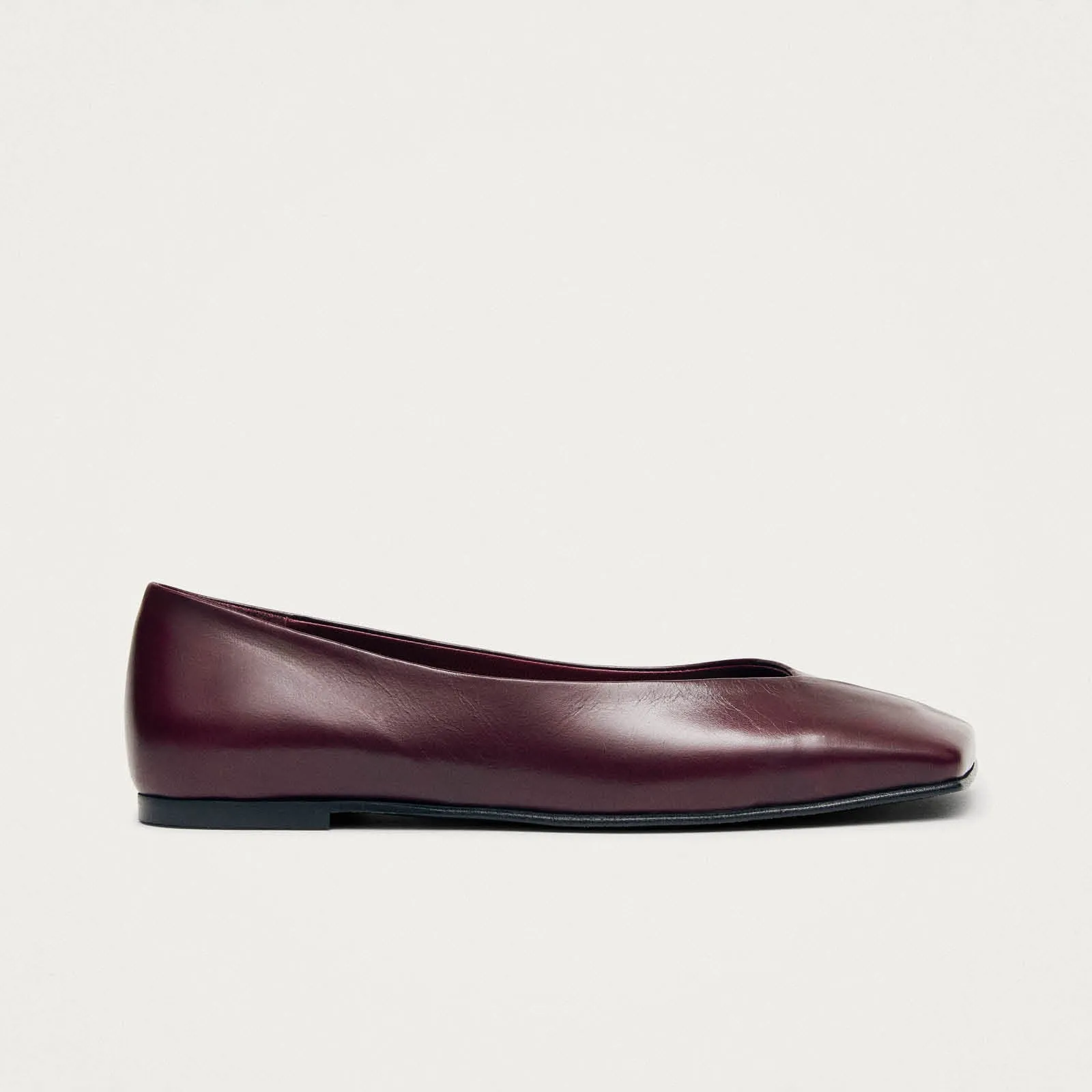 Katia Rift Burgundy Leather Ballet Flats sold by Alohas product image thumbnail 3