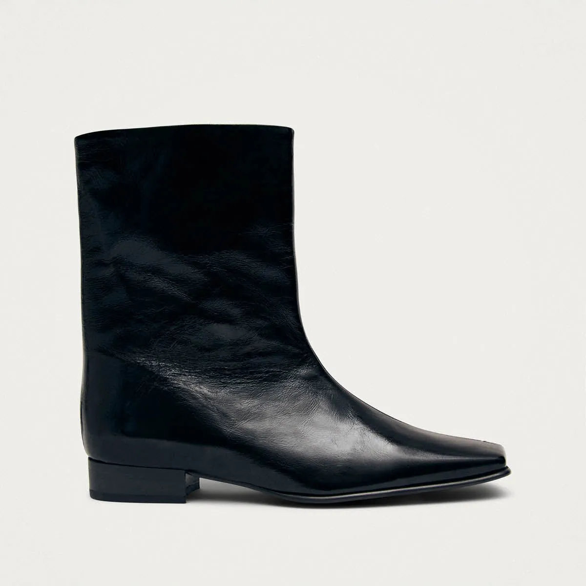 Quinn Rift Black Leather Ankle Boots sold by Alohas product image thumbnail 3