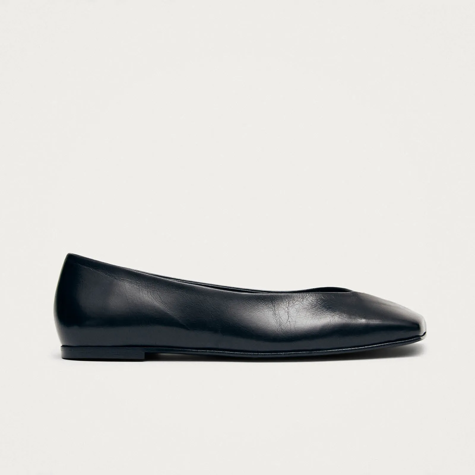 Katia Black Leather Ballet Flats sold by Alohas product image thumbnail 3