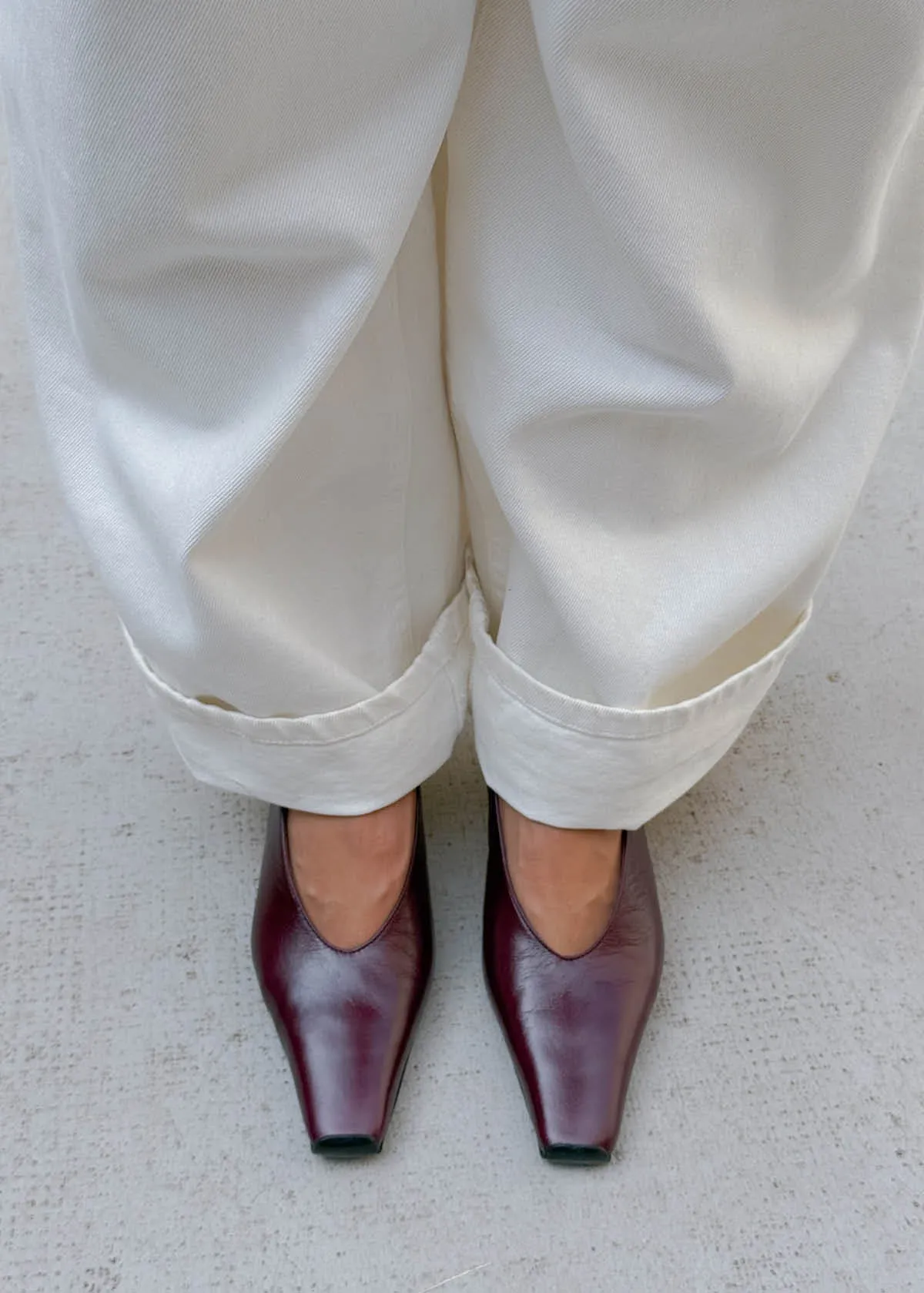 Cendra Rift Burgundy Leather Pumps sold by Alohas product image thumbnail 2