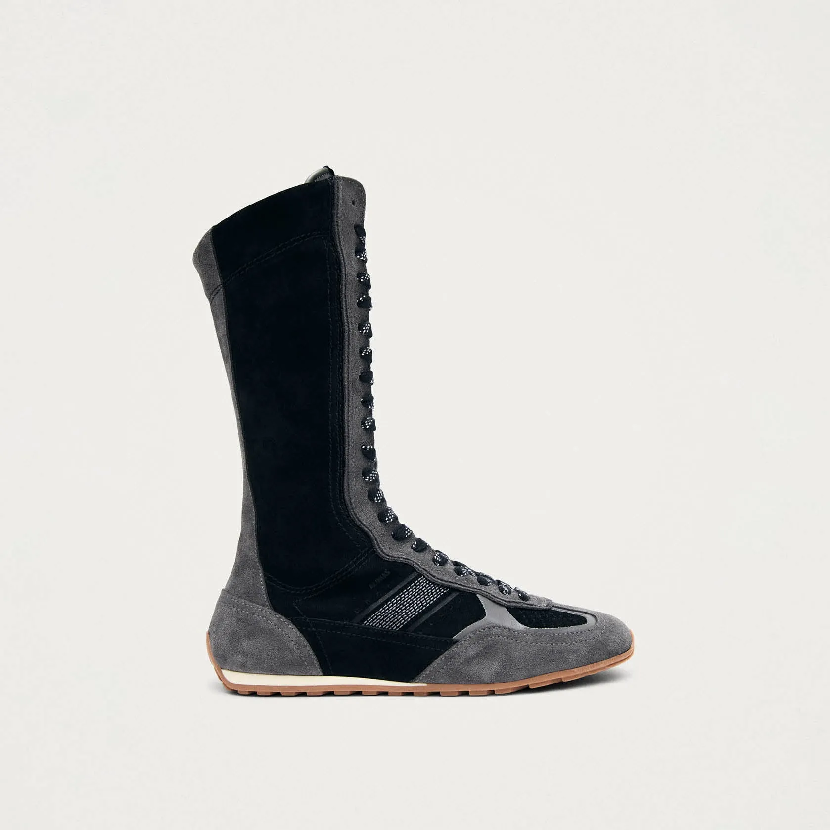 Tb.17 Suede Black Leather Sneakers sold by Alohas product image thumbnail 3