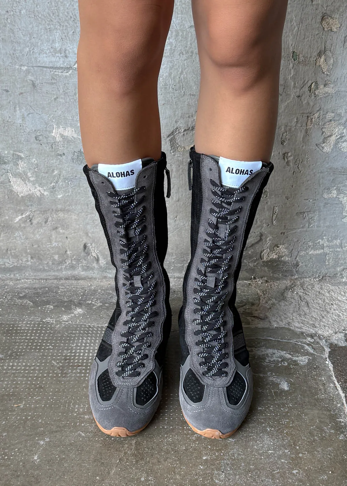 Tb.17 Suede Black Leather Sneakers sold by Alohas product image thumbnail 2