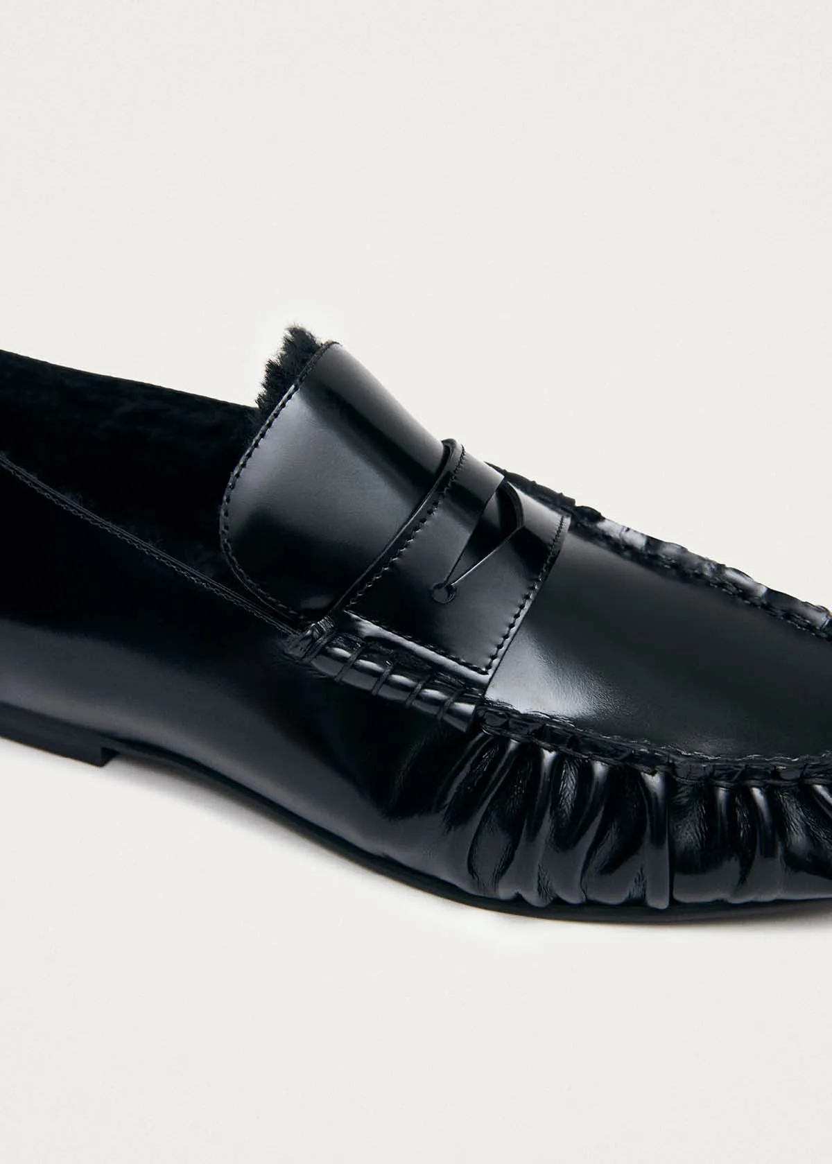 Aven Soft Black Leather Loafers sold by Alohas product image thumbnail 5