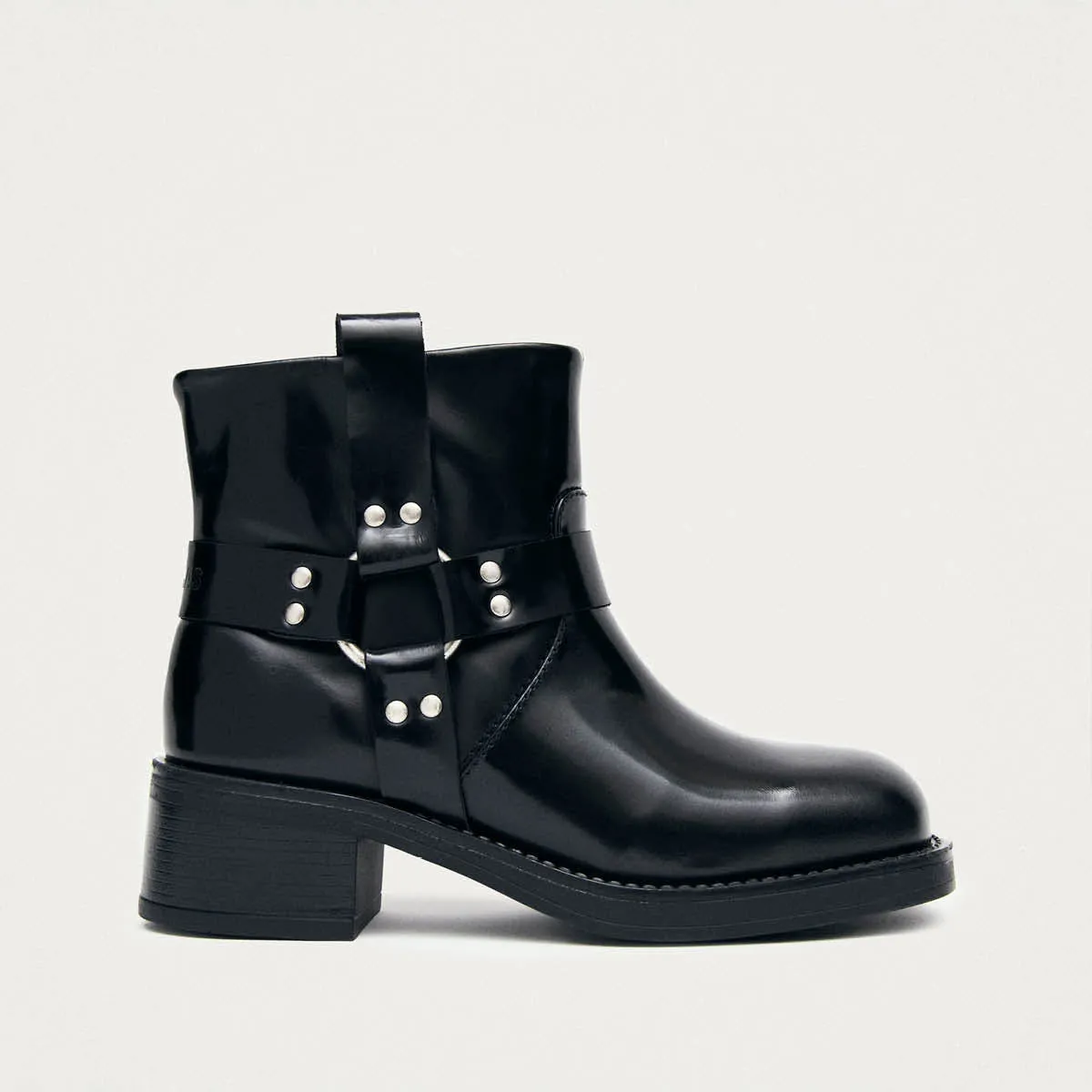 Evora Black Leather Ankle Boots sold by Alohas product image thumbnail 3