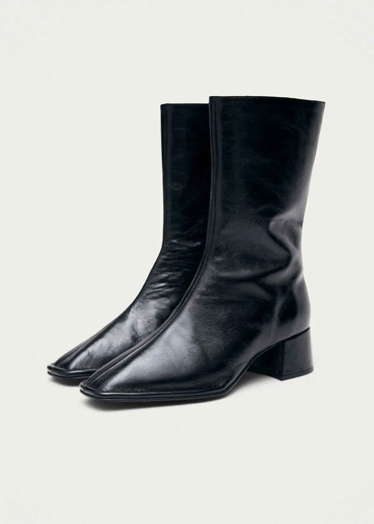 Berlin Rift Black Leather Ankle Boots sold by Alohas product image thumbnail 5