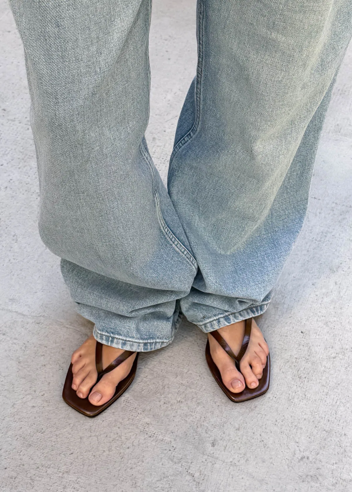 Ola Rift Brown Leather Sandals sold by Alohas product image thumbnail 2