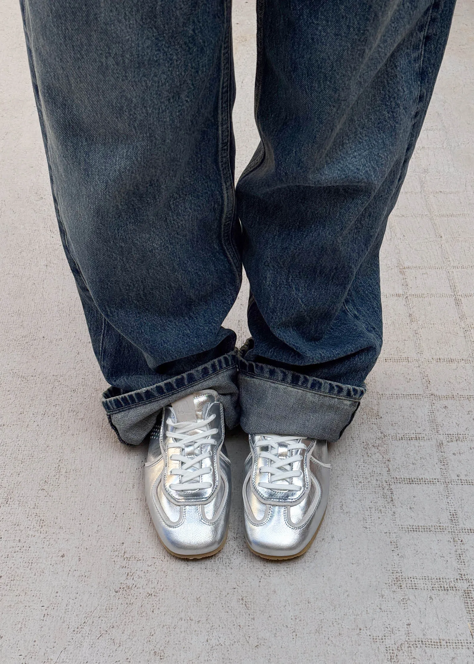 Tb.1930 Shimmer Silver & Cream Leather Sneakers sold by Alohas product image thumbnail 2