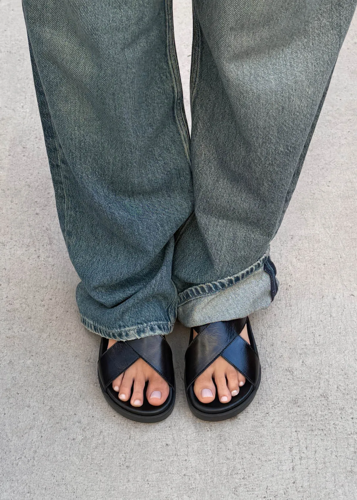 Nico Rift Black Leather Sandals sold by Alohas product image thumbnail 2