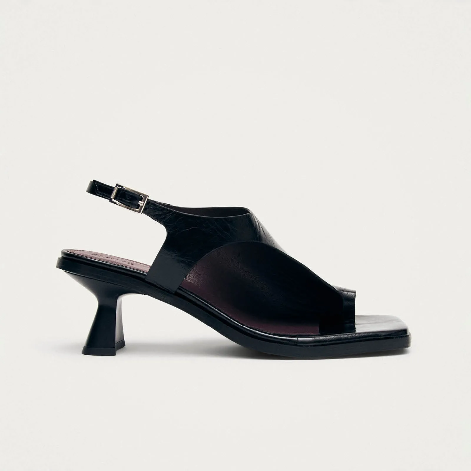 Mahina Rift Black Leather Sandals sold by Alohas product image thumbnail 3