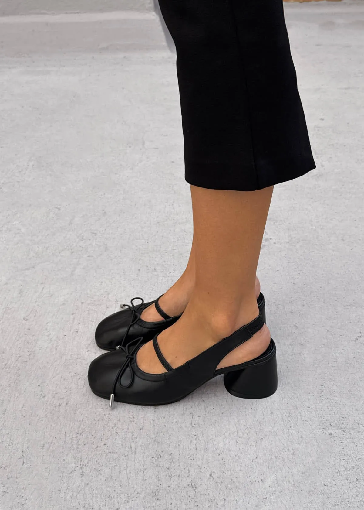 Marly Black Leather Pumps sold by Alohas product image thumbnail 2