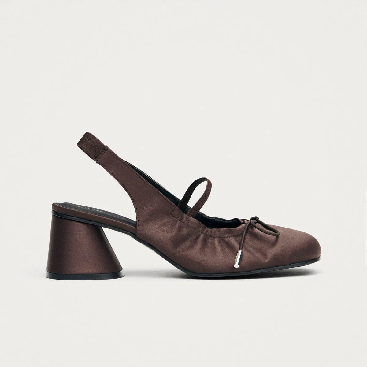 Marly Silky Dark Chocolate Textile Pumps sold by Alohas product image thumbnail 3