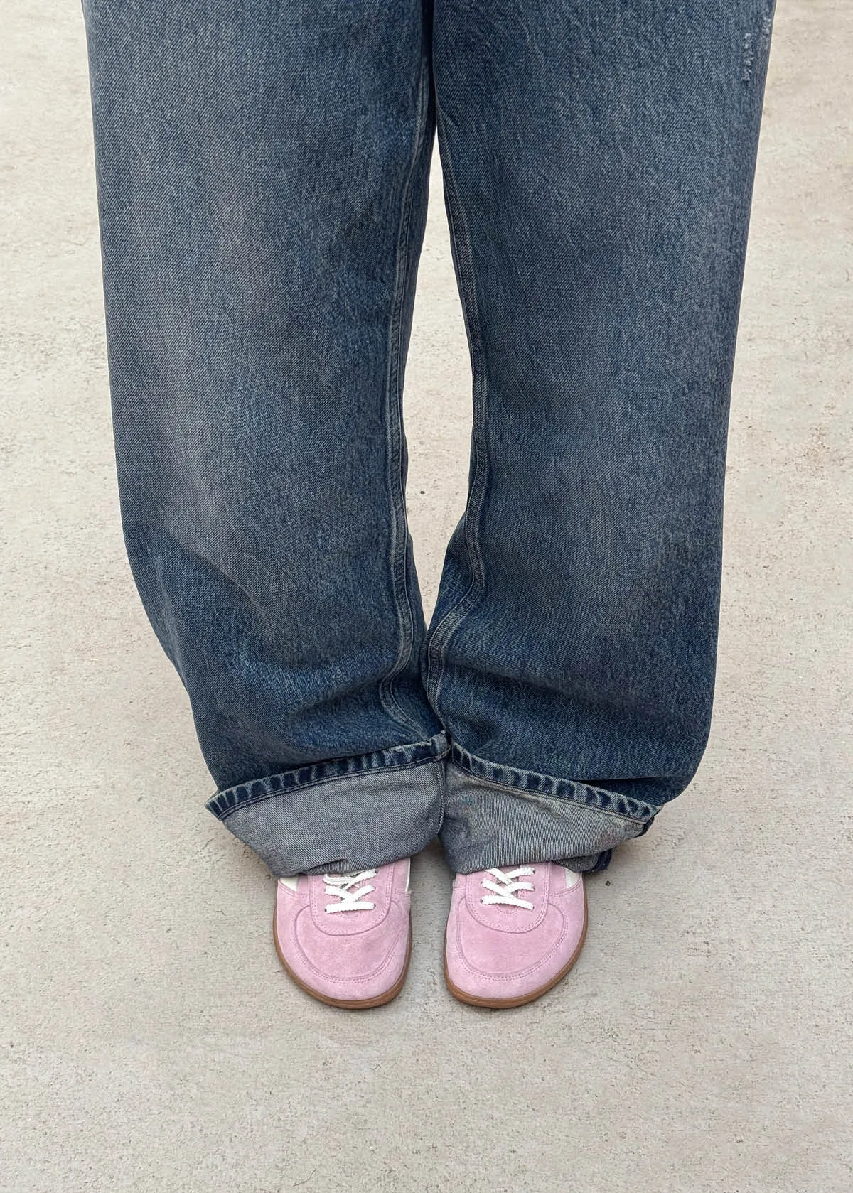 Tb.83 Barefoot Suede Pink Leather Sneakers sold by Alohas product image thumbnail 2