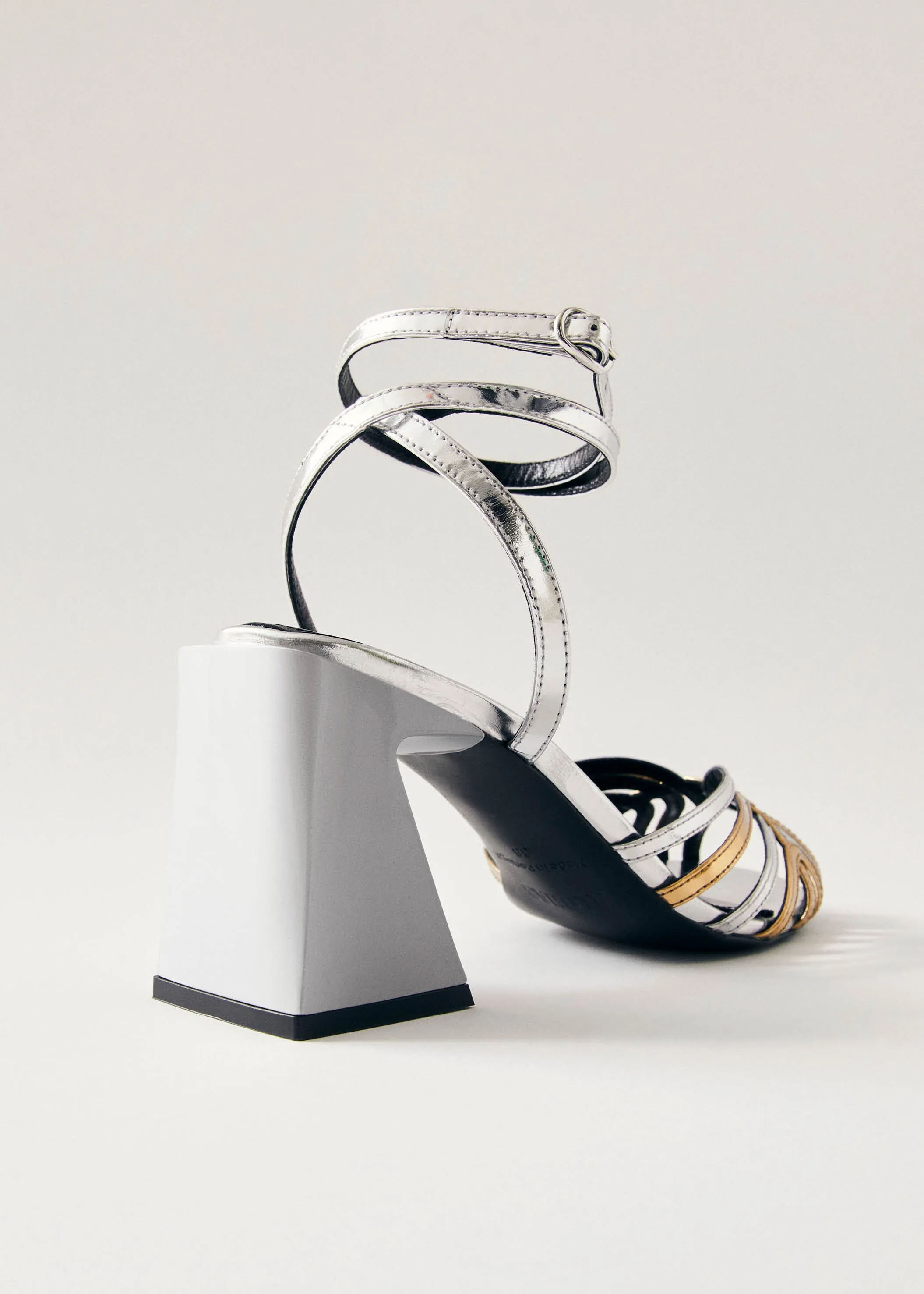 Jessa Shimmer Silver Gold Leather Sandals sold by Alohas product image thumbnail 5