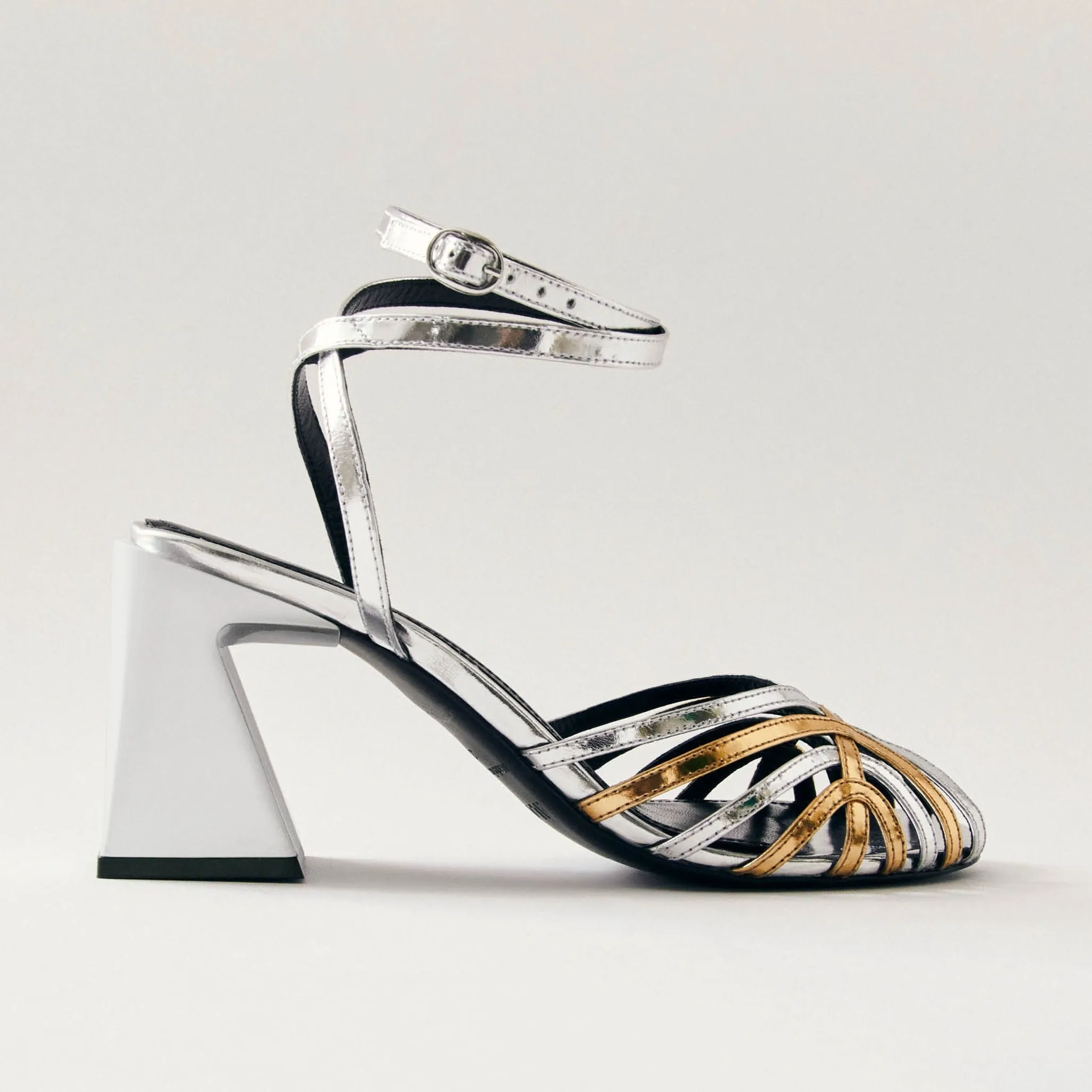 Jessa Shimmer Silver Gold Leather Sandals sold by Alohas product image thumbnail 3