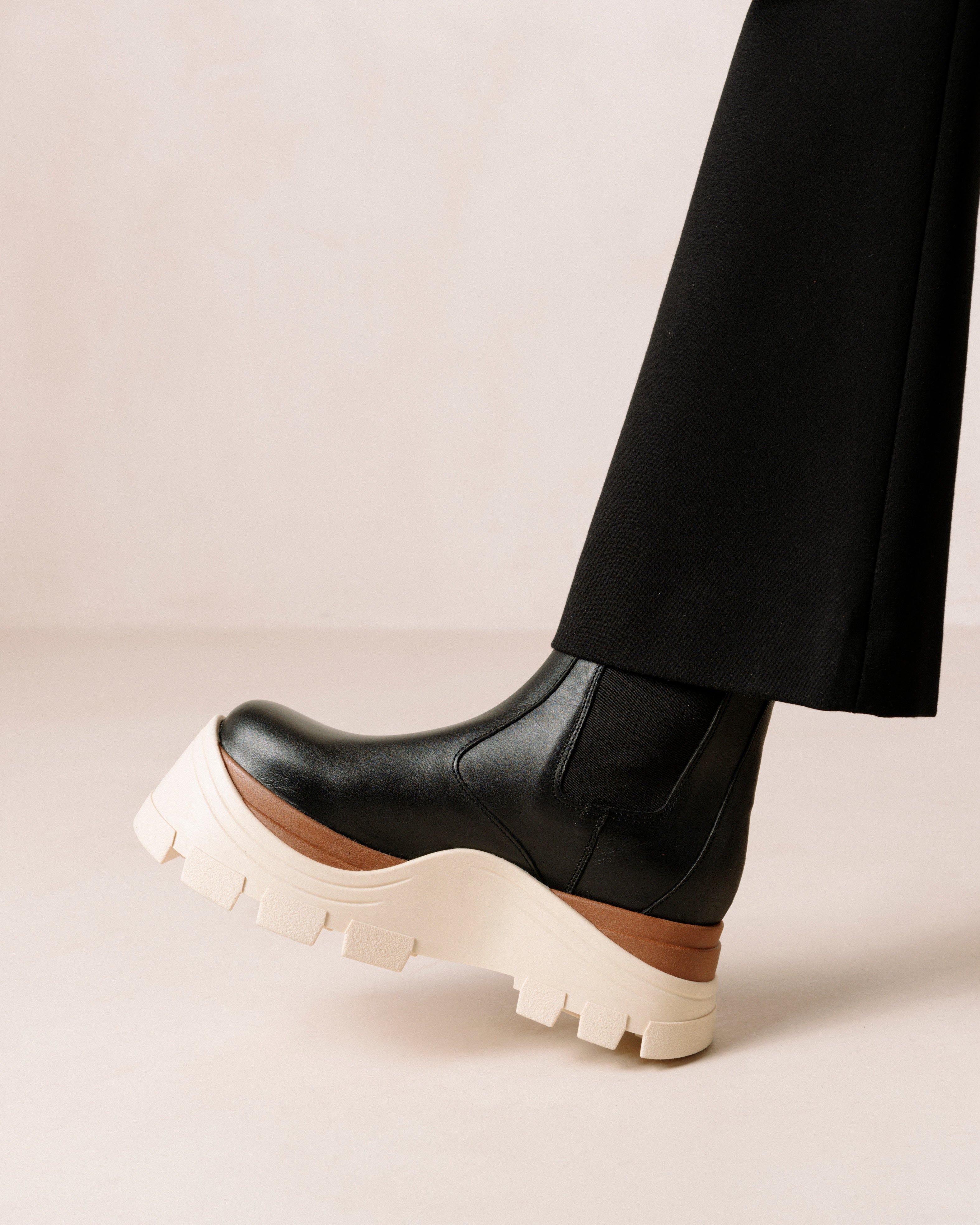 Phoenix Marcona Black sold by Alohas product image thumbnail 5
