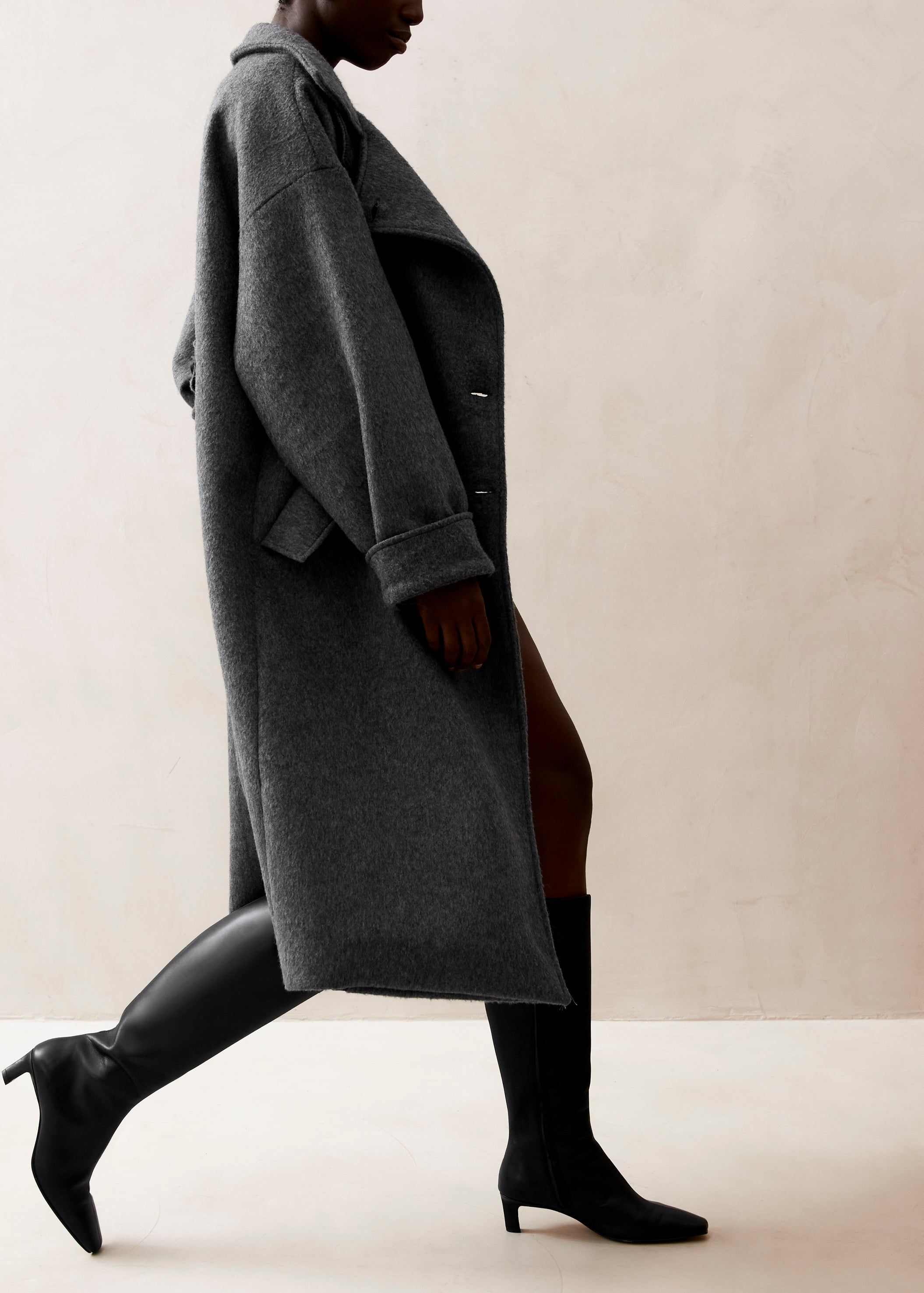 Hamari Grey Coat sold by Alohas product image thumbnail 2