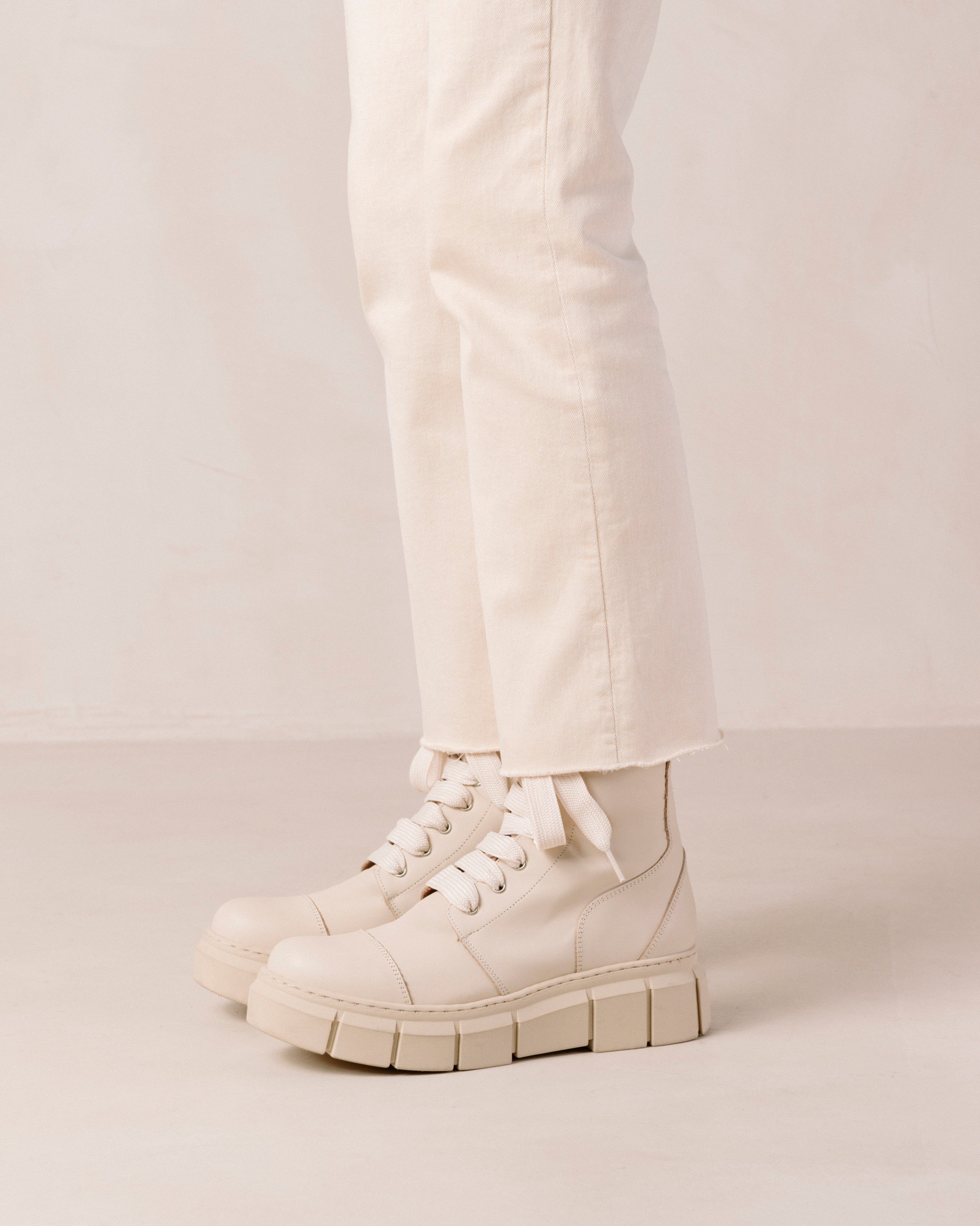 Can Can Cream Leather Ankle Boots sold by Alohas product image thumbnail 5