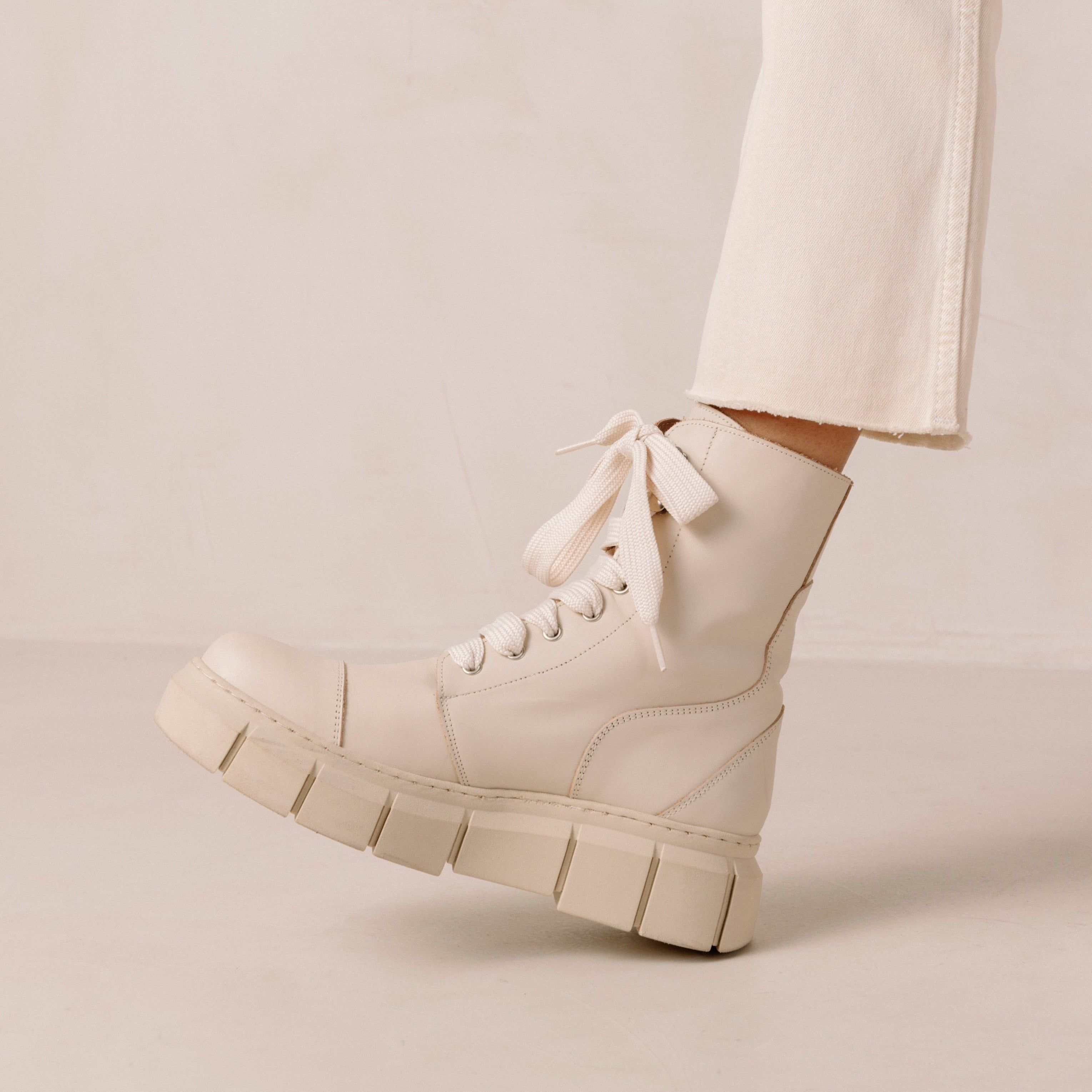 Can Can Cream Leather Ankle Boots sold by Alohas product image thumbnail 3