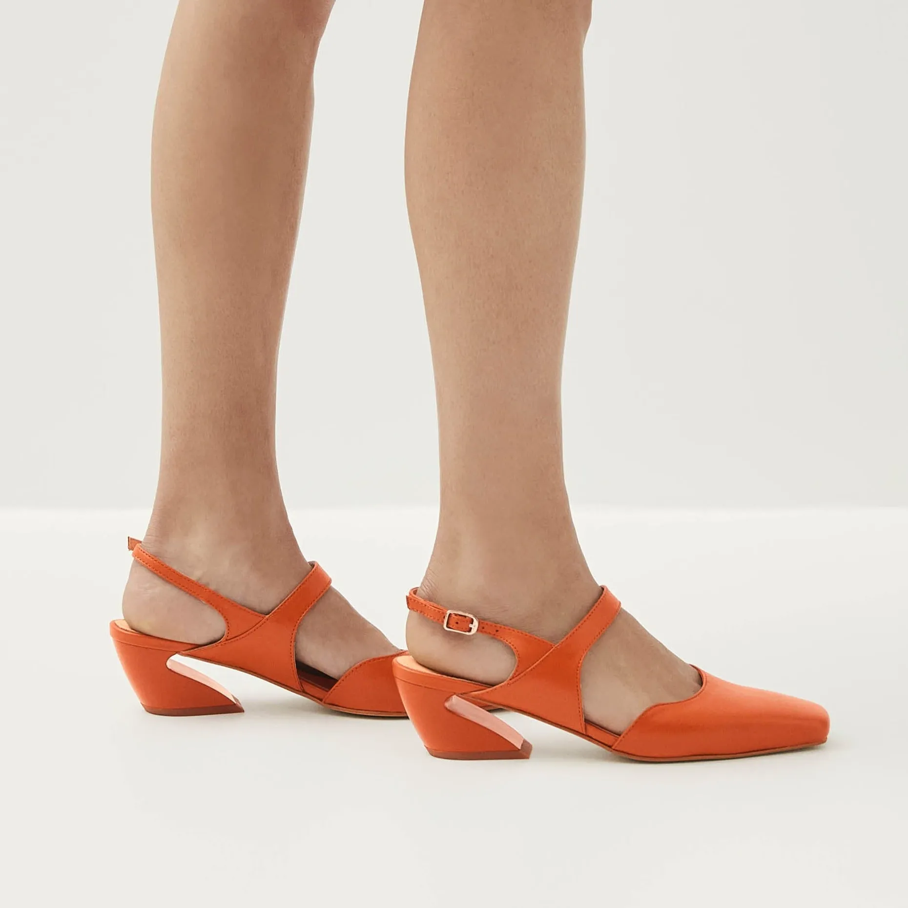 Emelia Orange Leather Pumps sold by Alohas product image thumbnail 3