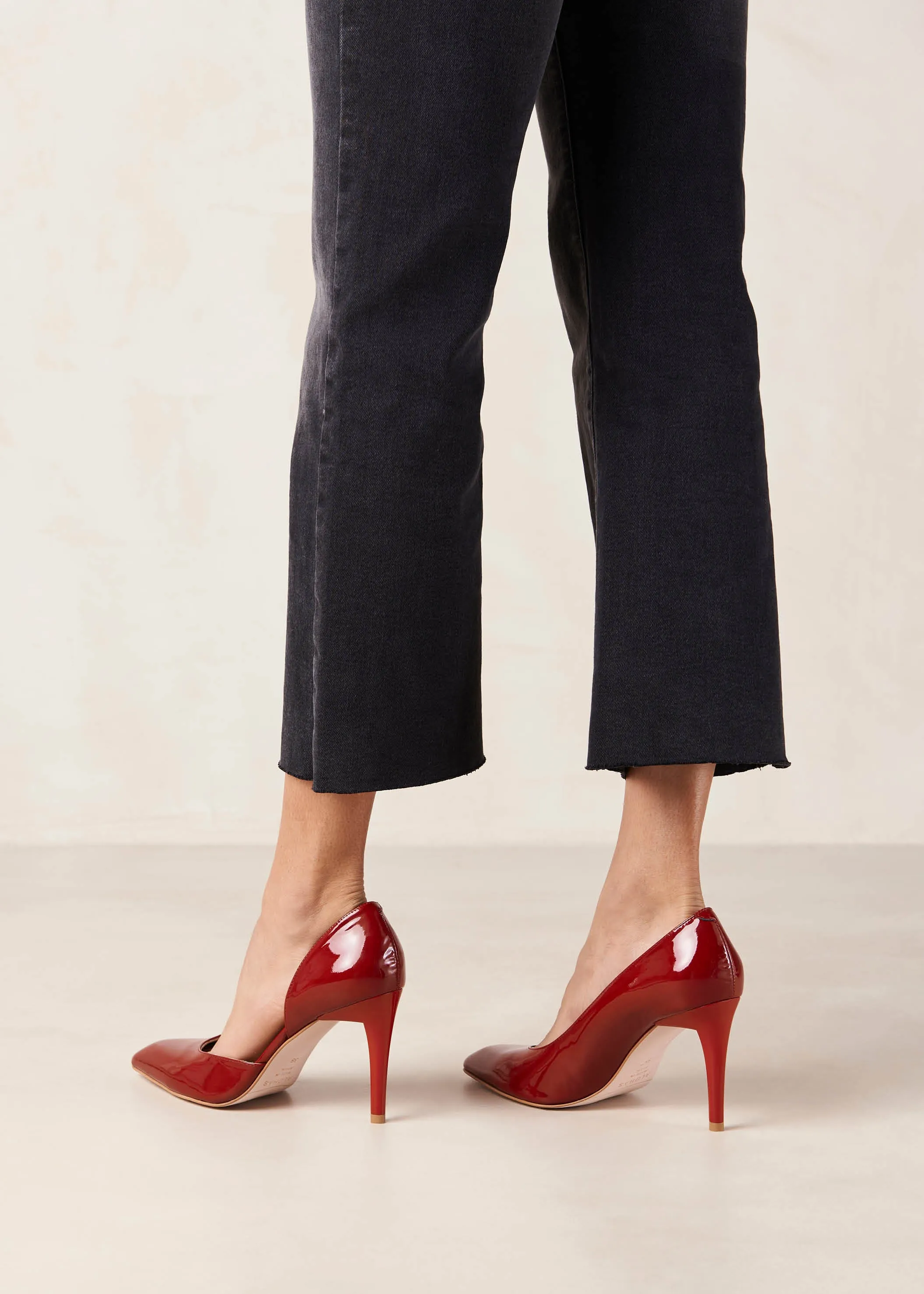Amelia Onix Red Leather Pumps sold by Alohas product image thumbnail 2