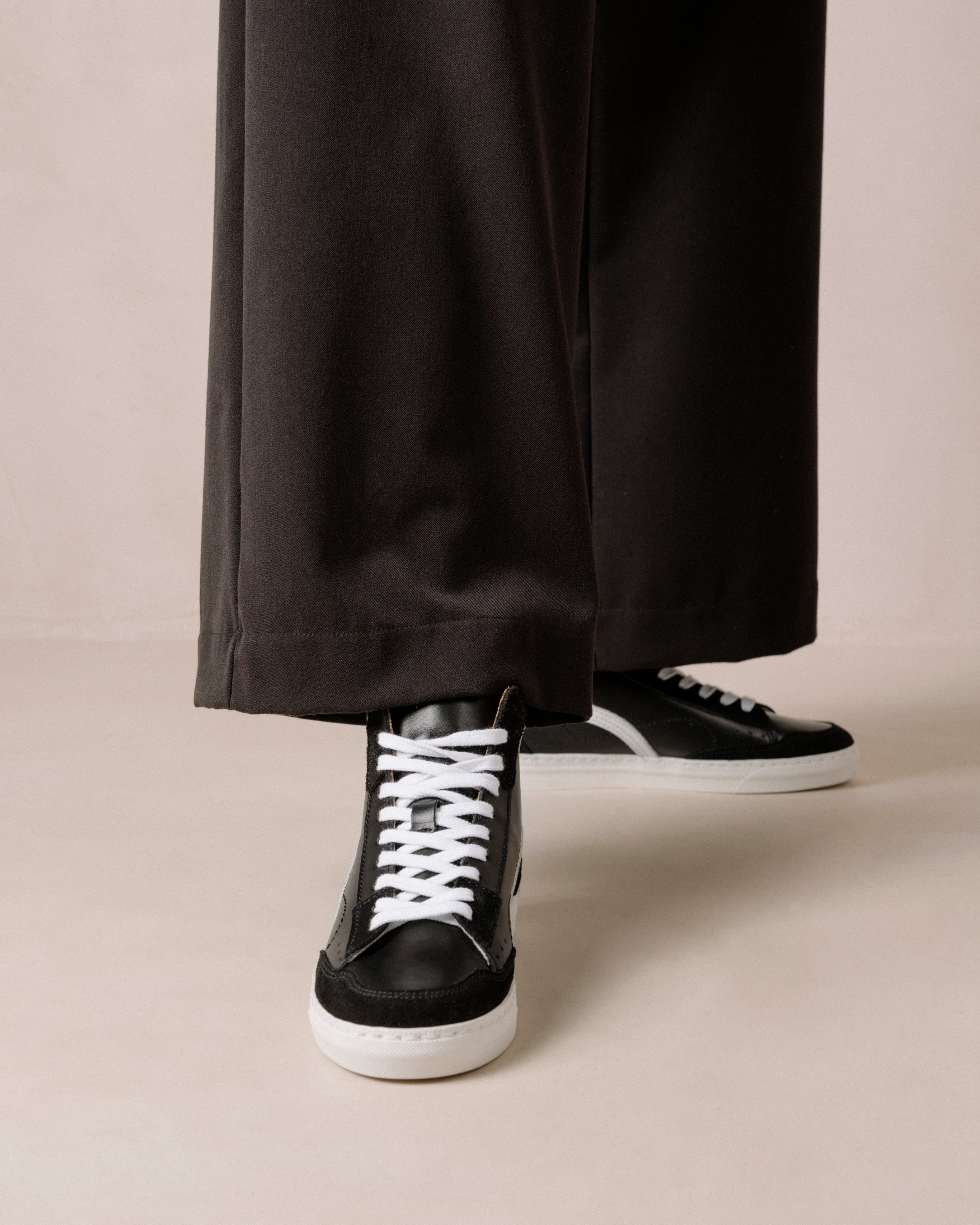 Tb.73 Blackout sold by Alohas product image thumbnail 5