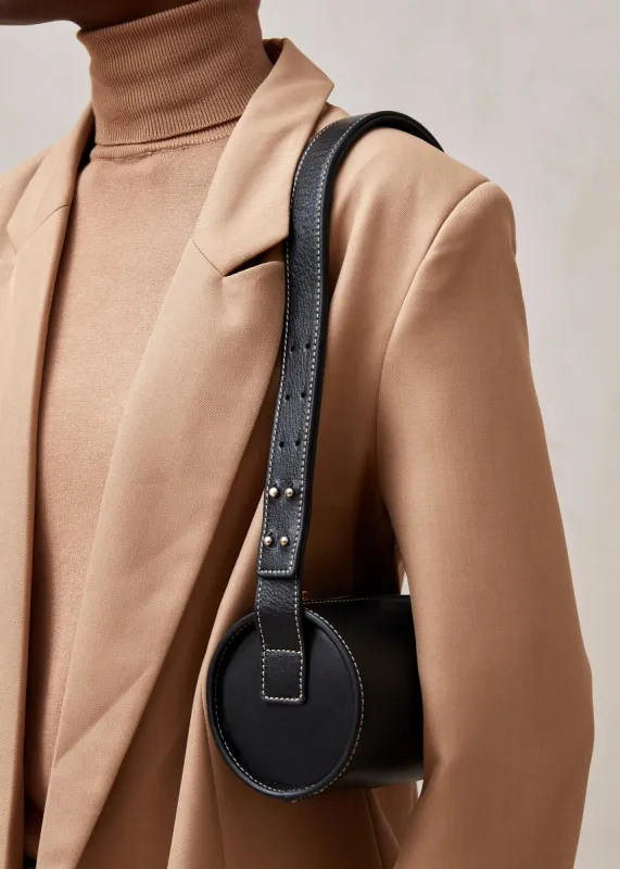 The I Black Bag sold by Alohas