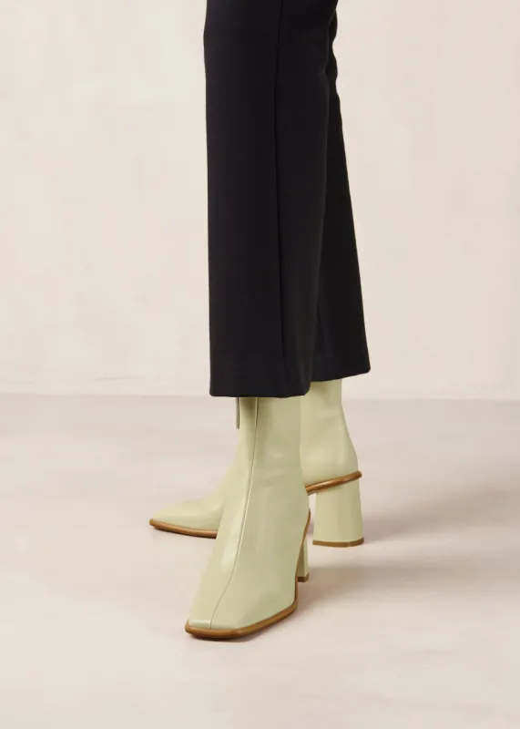 West Cape Celery Green sold by Alohas