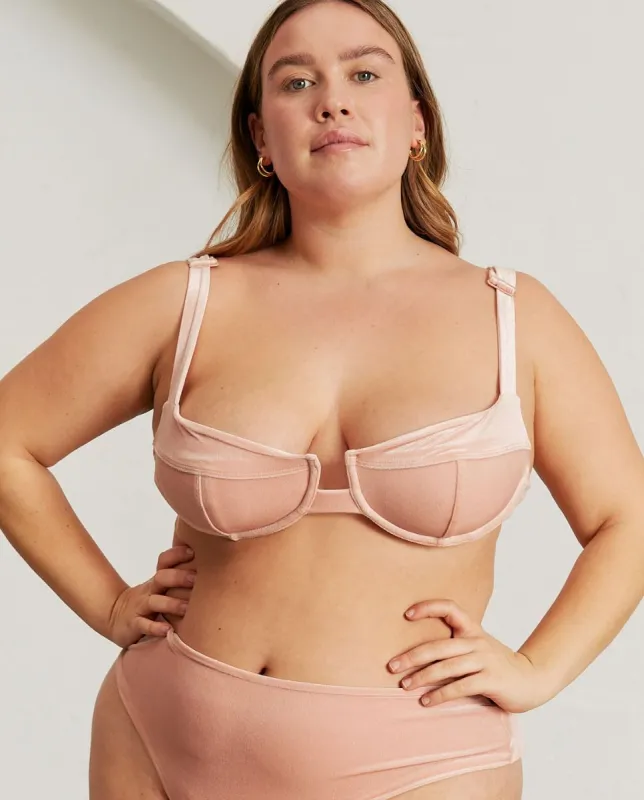 The Loop Velvet Pale Pink sold by Alohas