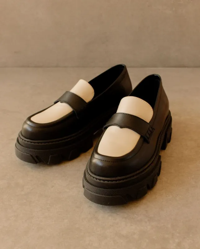 Trailblazer Bicolor Black cream sold by Alohas
