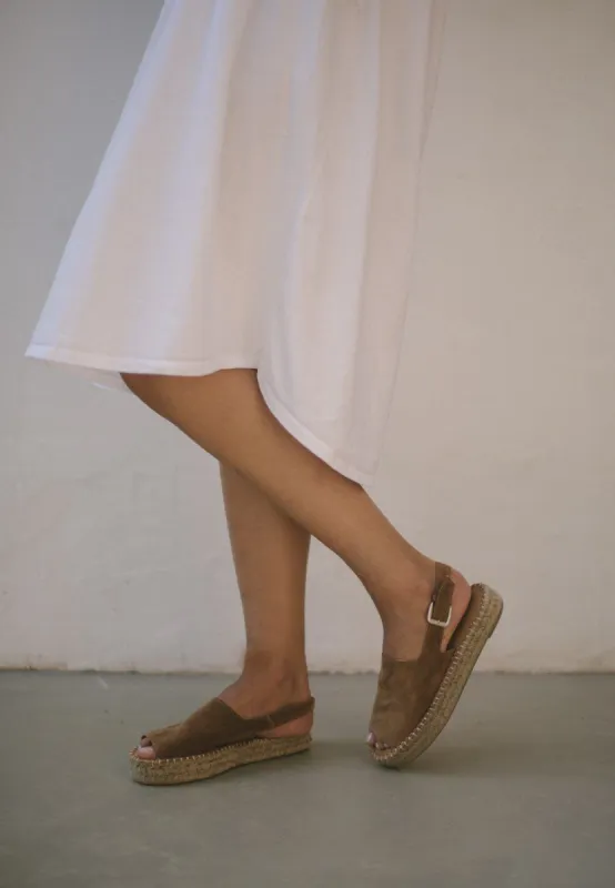 Back Strap Camel sold by Alohas