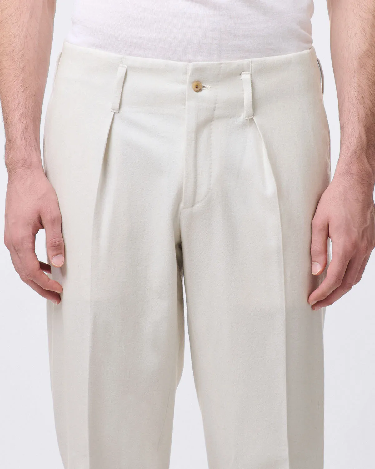 Bogart sports trousers with pleats and patch pockets on the back sold by Finamore product image thumbnail 2