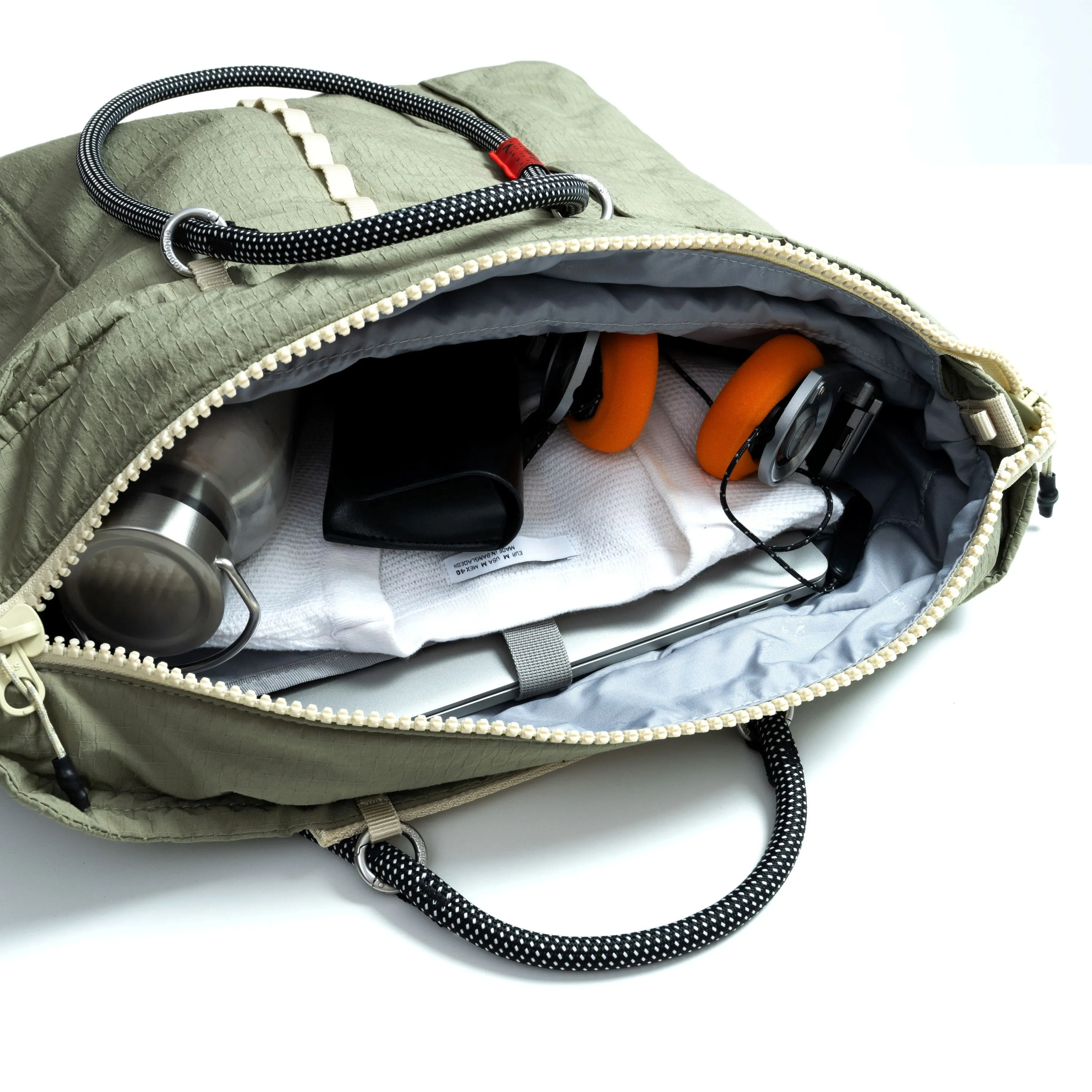 Helmet Bag sold by Topologie product image thumbnail 2