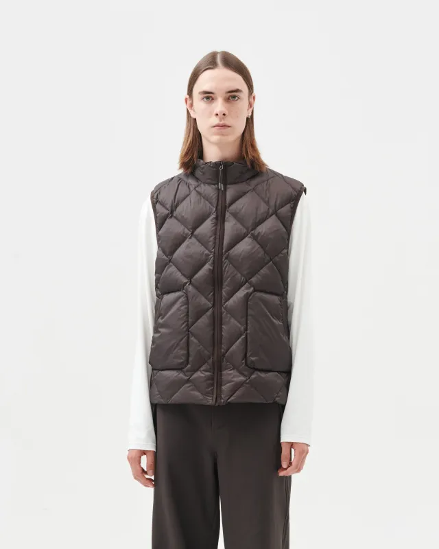 LIGHT DOWN VEST made by Hiking Patrol