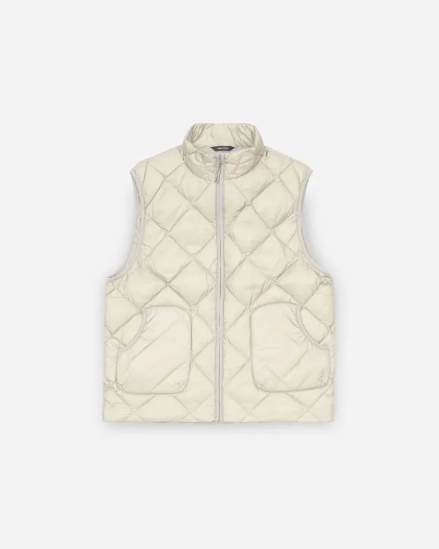 BASE LT DOWN VEST made by Hiking Patrol