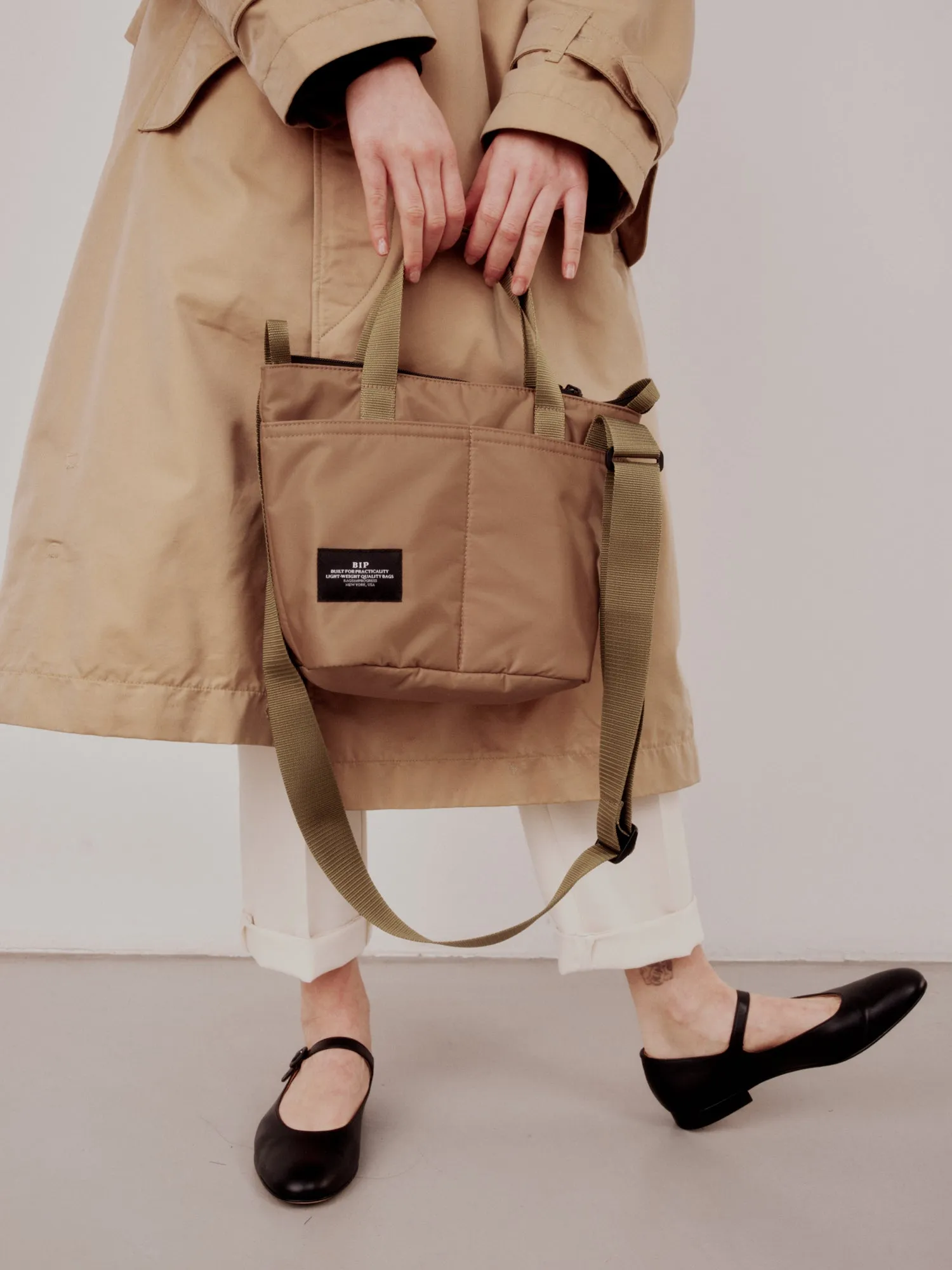 ZIPPER DUFFLE - SMALL - DARK BEIGE PUFFER NYLON TWILL sold by BAGSINPROGRESS product image thumbnail 2