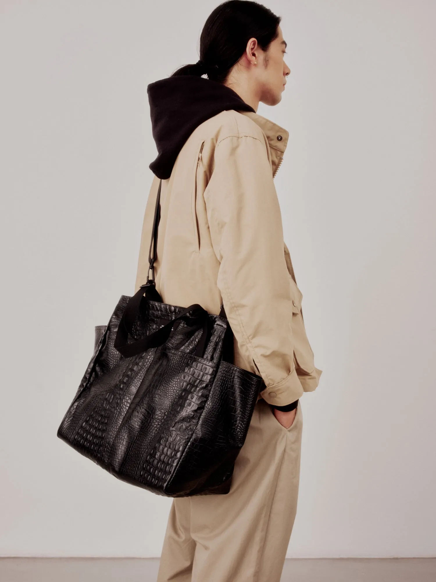 CARRY-ALL BEACH BAG - BLACK CROCO VEGAN LEATHER sold by BAGSINPROGRESS product image thumbnail 3