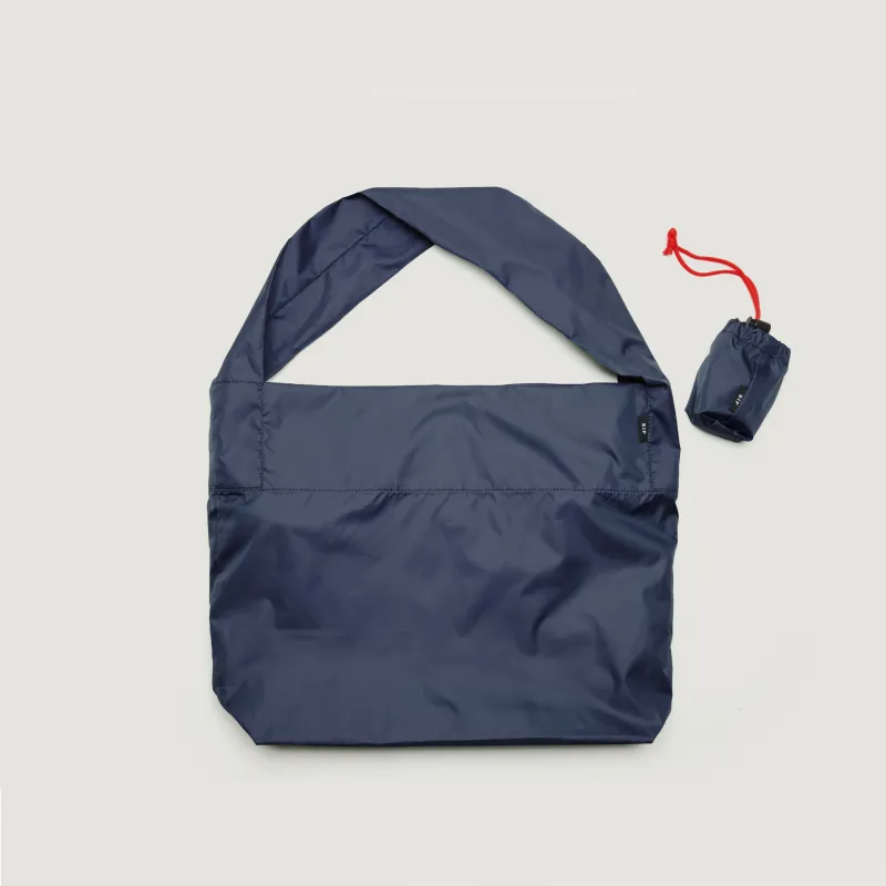 PACKABLE MARKET SHOULDER - NAVY made by BAGSINPROGRESS