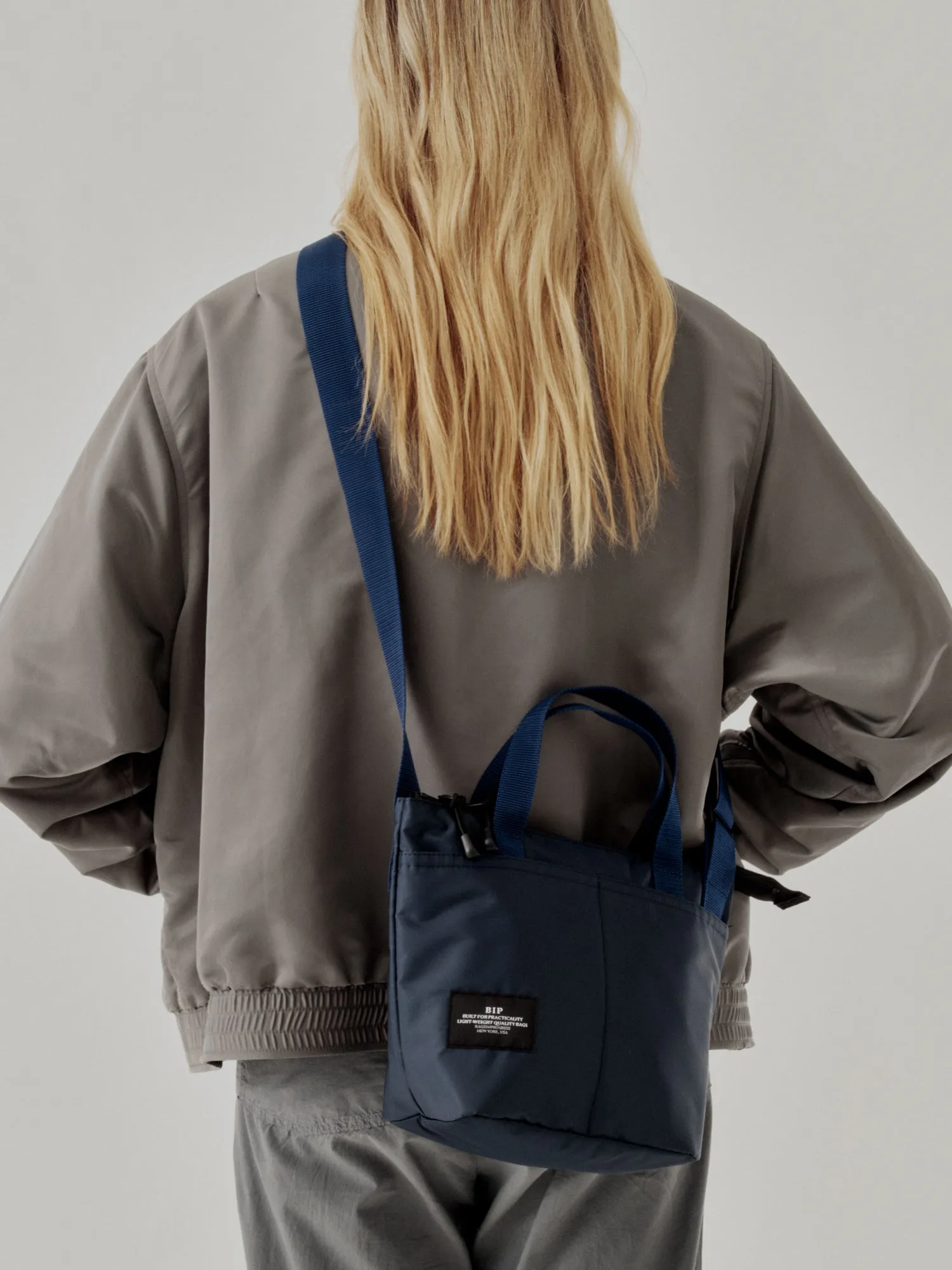 ZIPPER DUFFLE - SMALL - NAVY PUFFER NYLON TWILL sold by BAGSINPROGRESS product image thumbnail 2