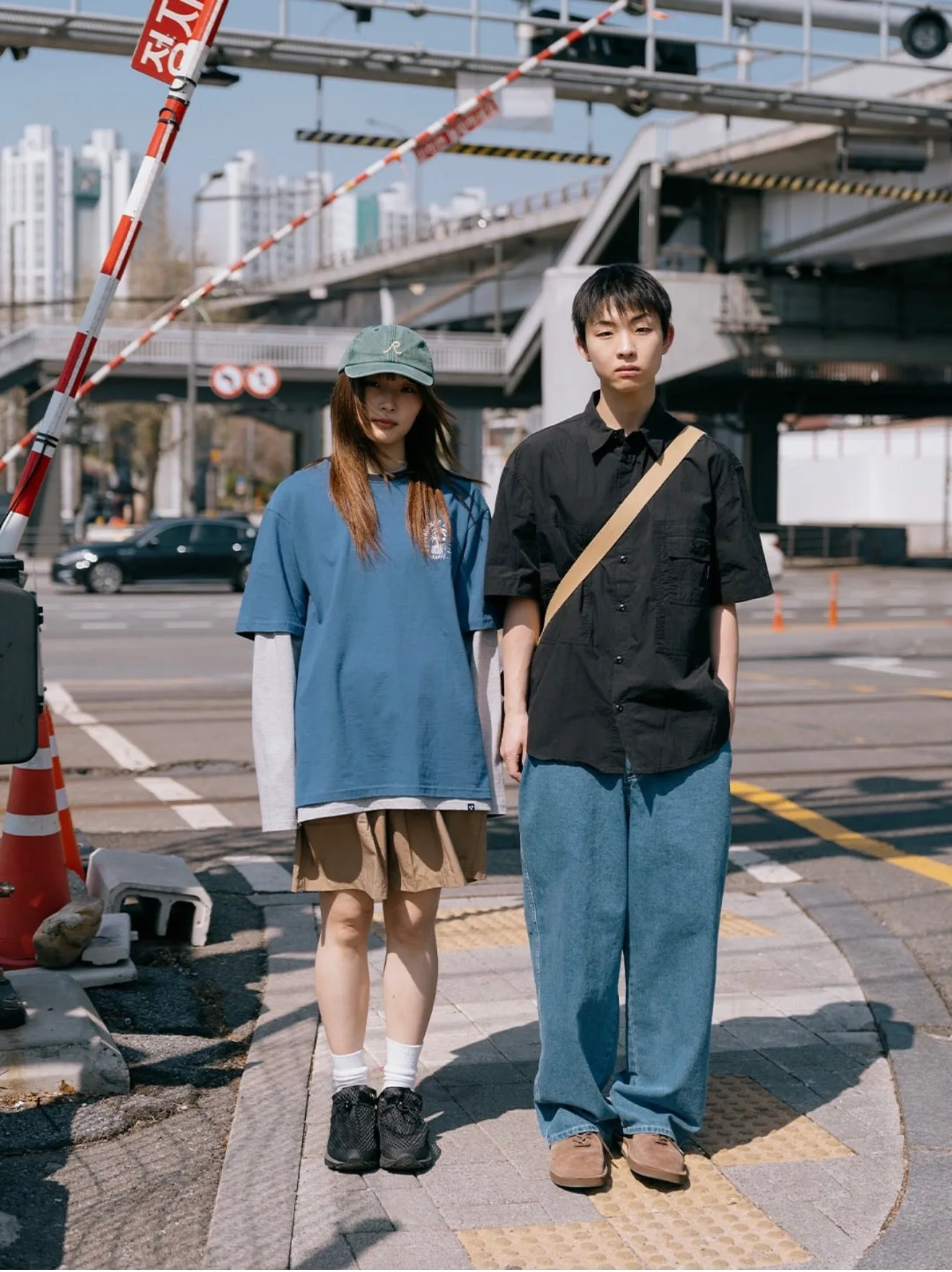 Pocket Utility Half Shirt (Black) sold by Kappy product image thumbnail 4