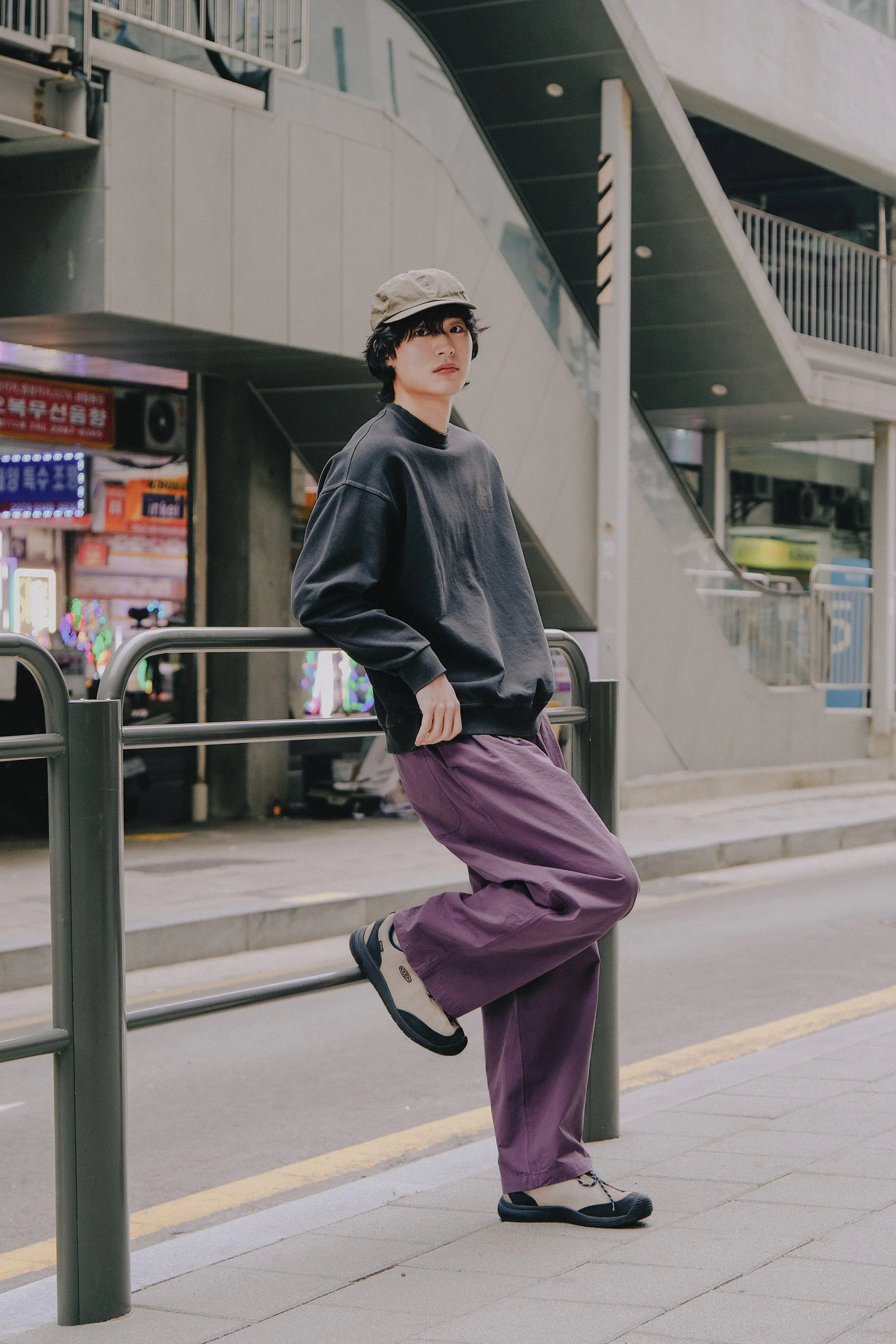Two Tuck Wide Pants (Purple) sold by Kappy product image thumbnail 2