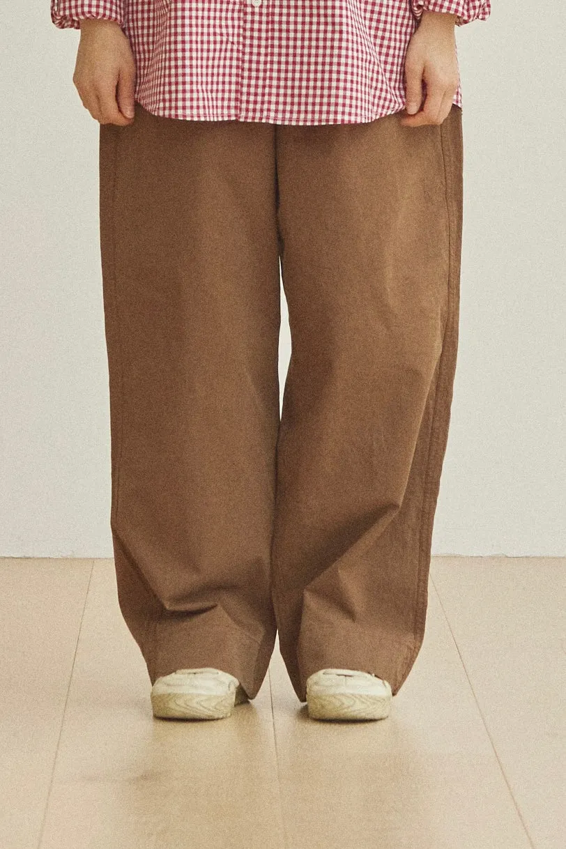 One Tuck Wide Fatigue Pants (Brown) sold by Kappy product image thumbnail 4