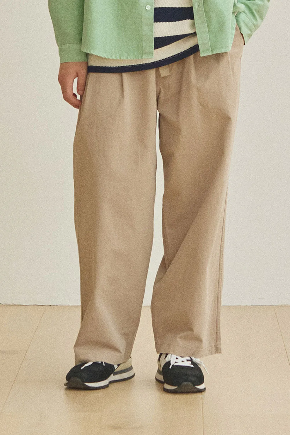 Two Tuck Wide Pants (Beige) sold by Kappy product image thumbnail 2