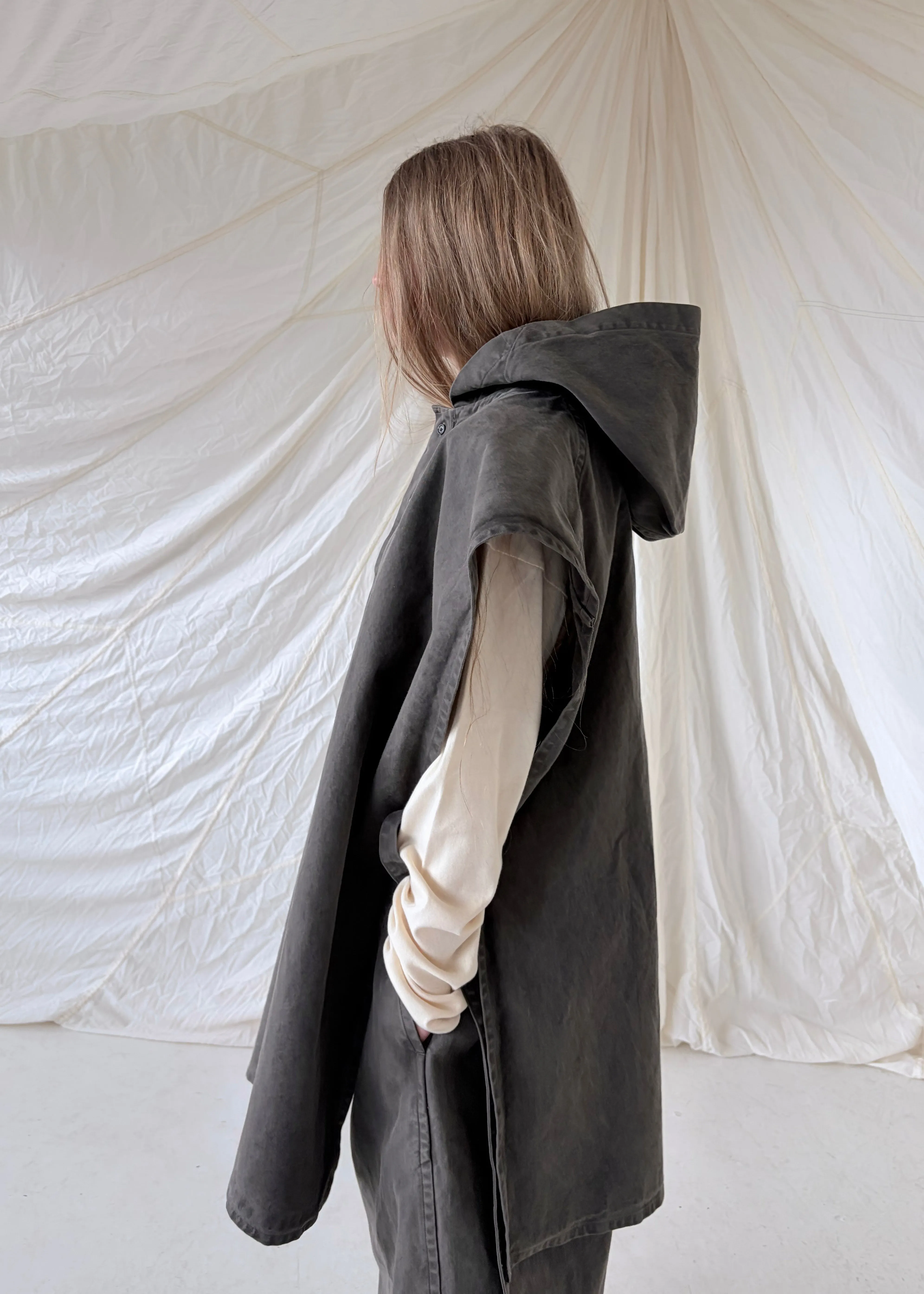 COLE Cape | Charcoal sold by VON SONO product image thumbnail 4