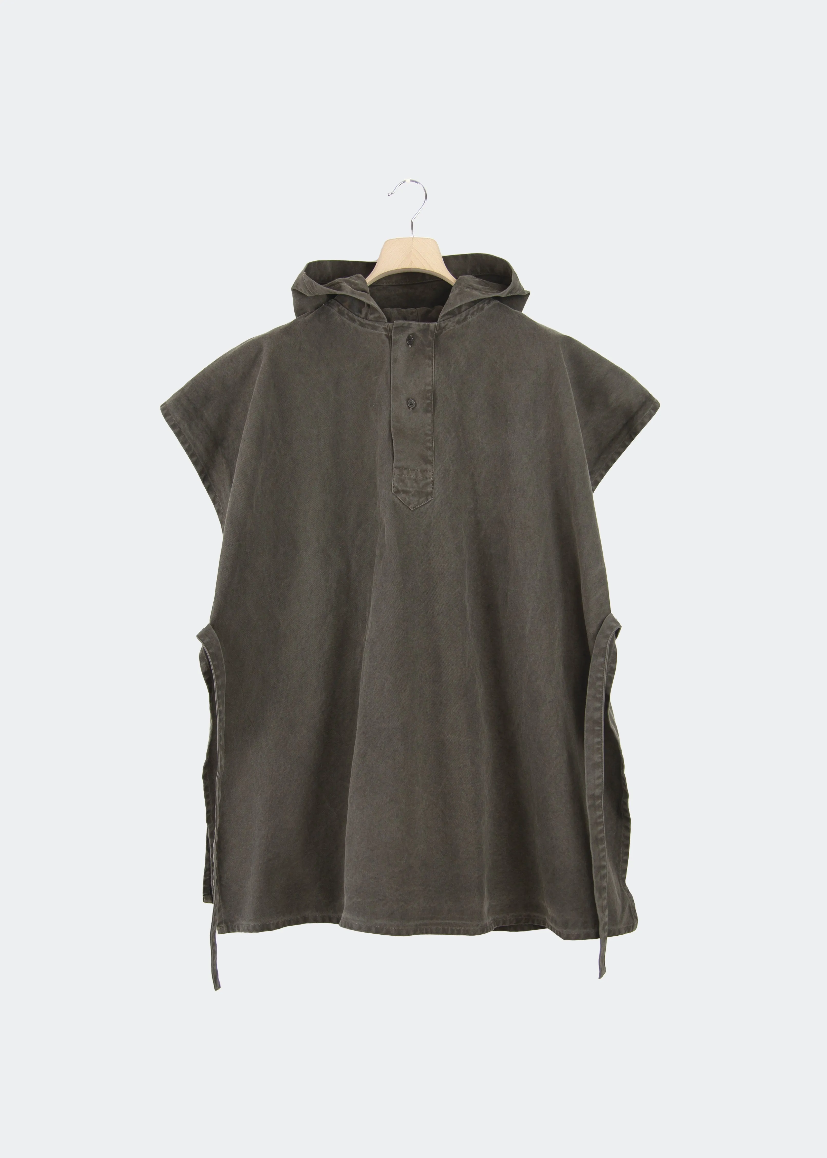 COLE Cape | Charcoal sold by VON SONO product image thumbnail 2