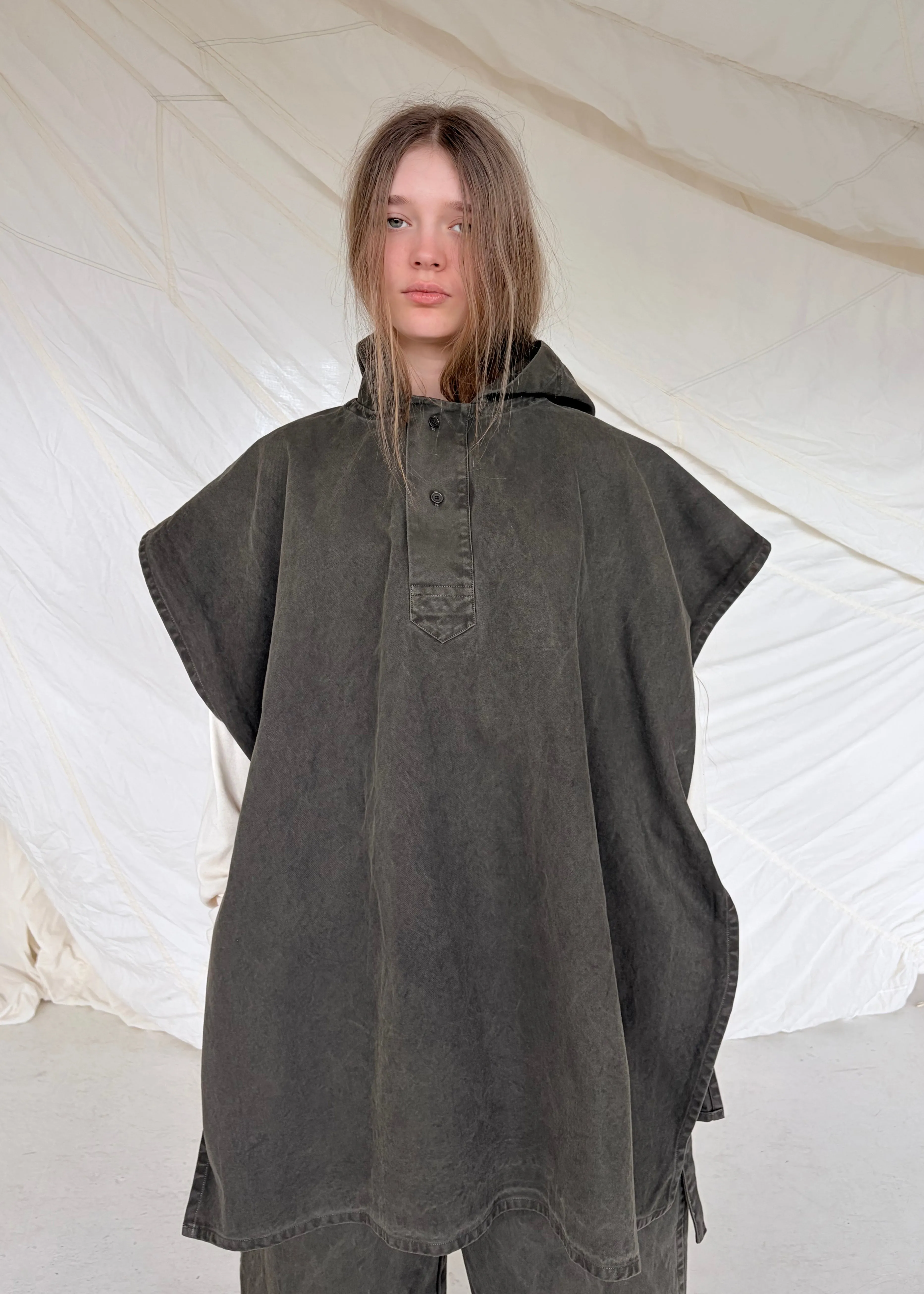 COLE Cape | Charcoal sold by VON SONO product image thumbnail 5