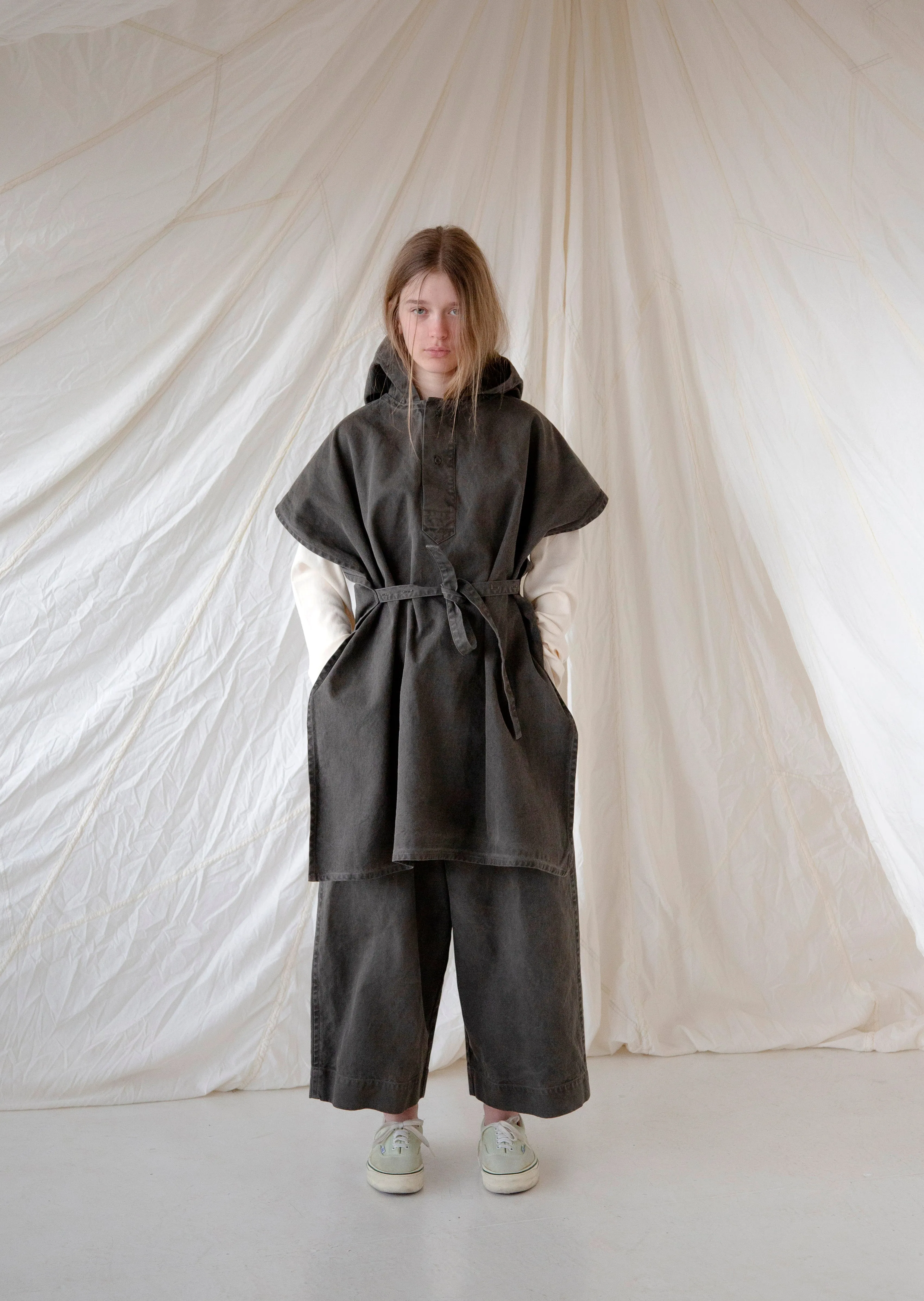 COLE Cape | Charcoal sold by VON SONO product image thumbnail 3