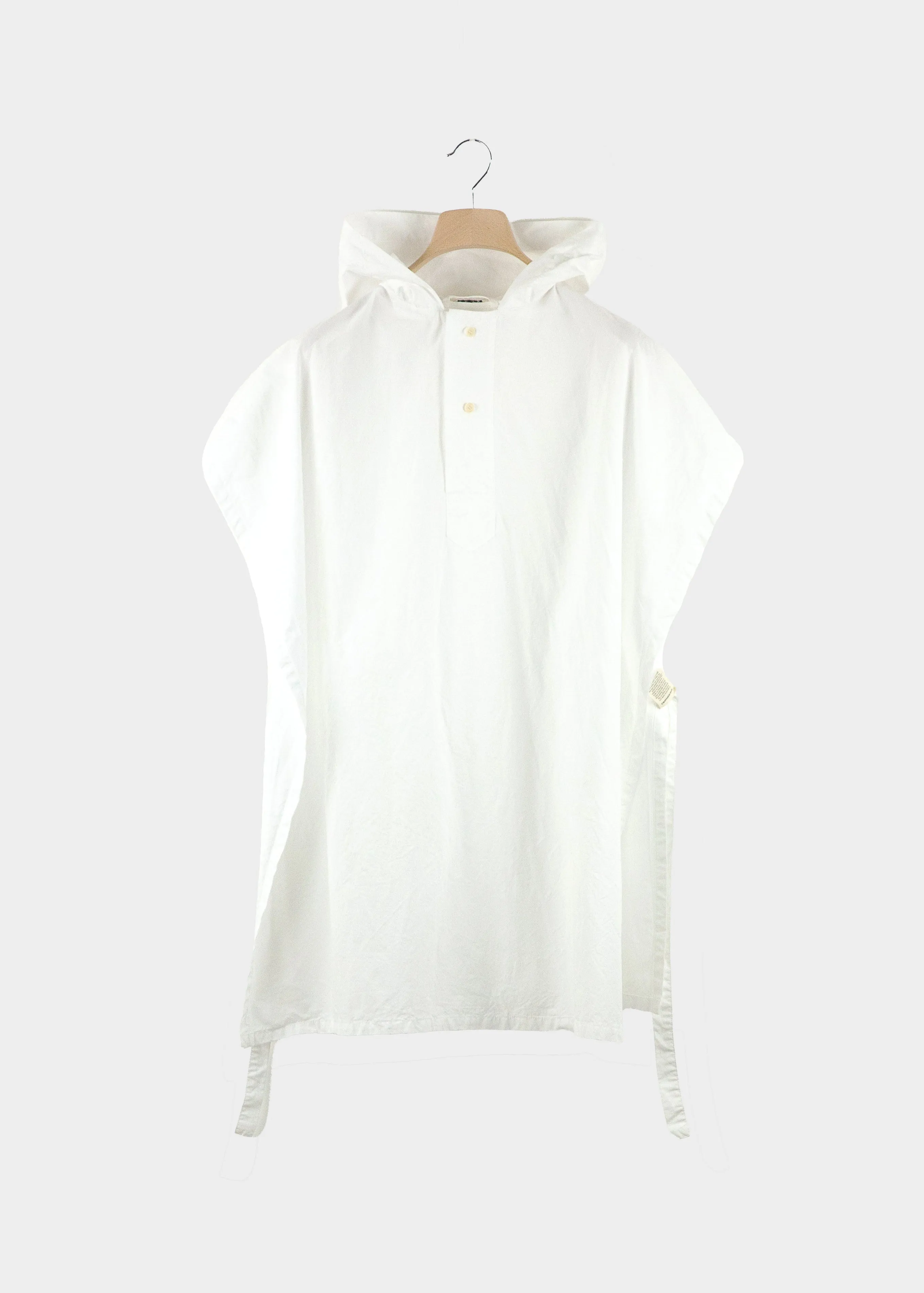 COLE Cape | White sold by VON SONO product image thumbnail 2