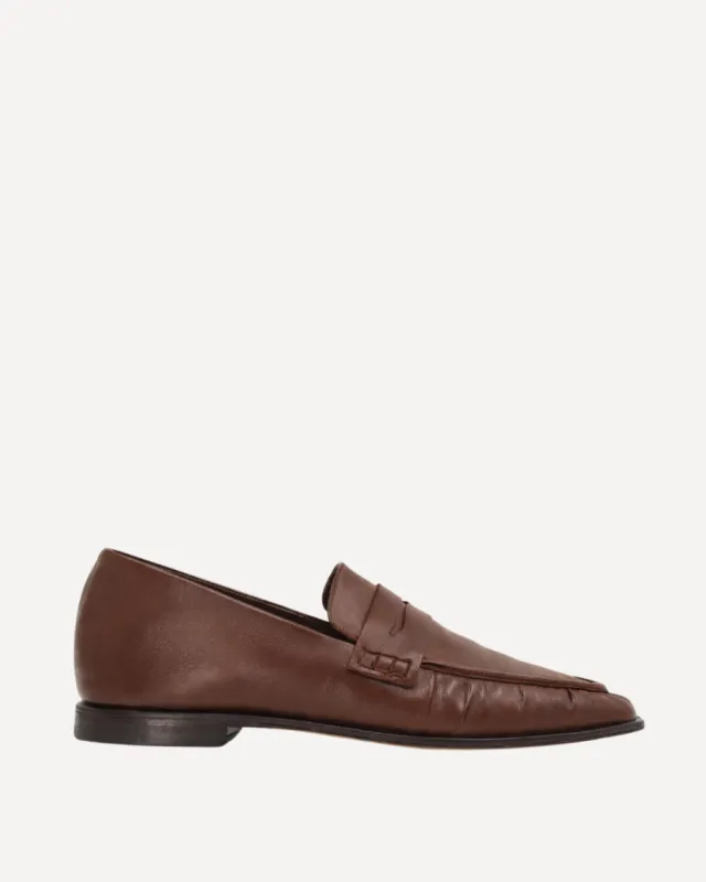 Jean Soft Loafer | Chocolate made by STUDIO AMELIA