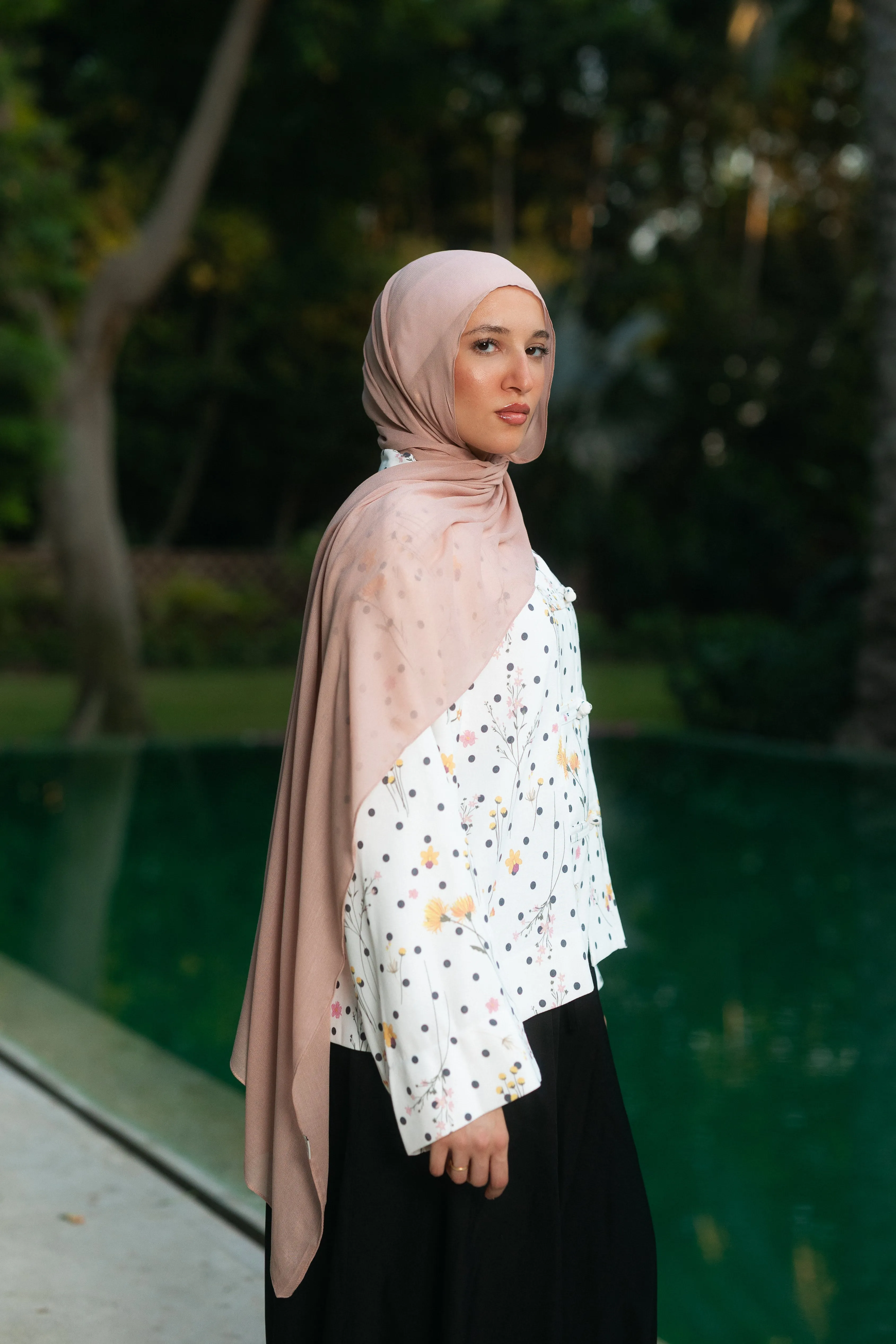 Cashmere Florence sold by Jude product image thumbnail 3
